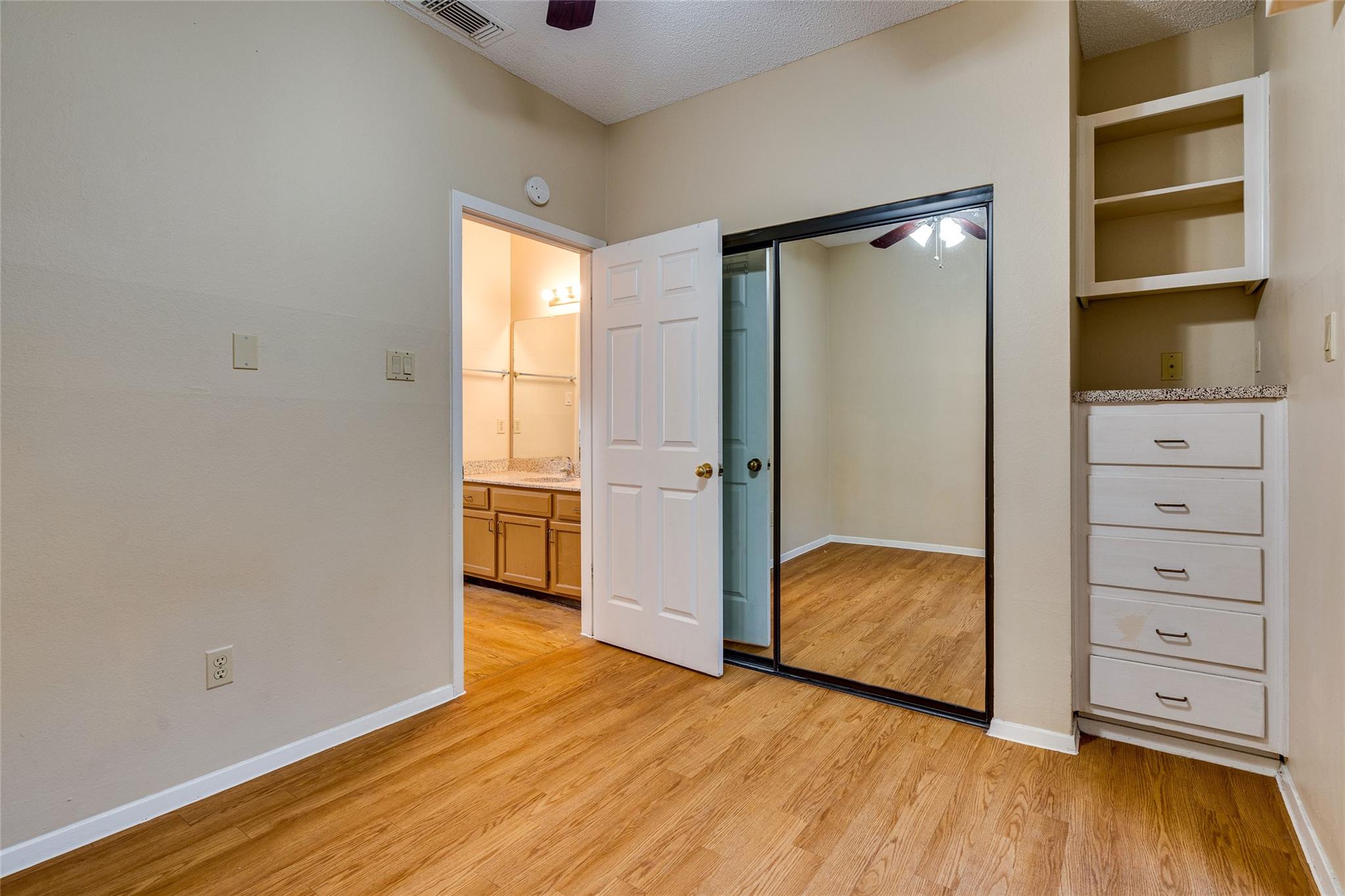 2210 Pearl St # 203, Austin, TX 78705