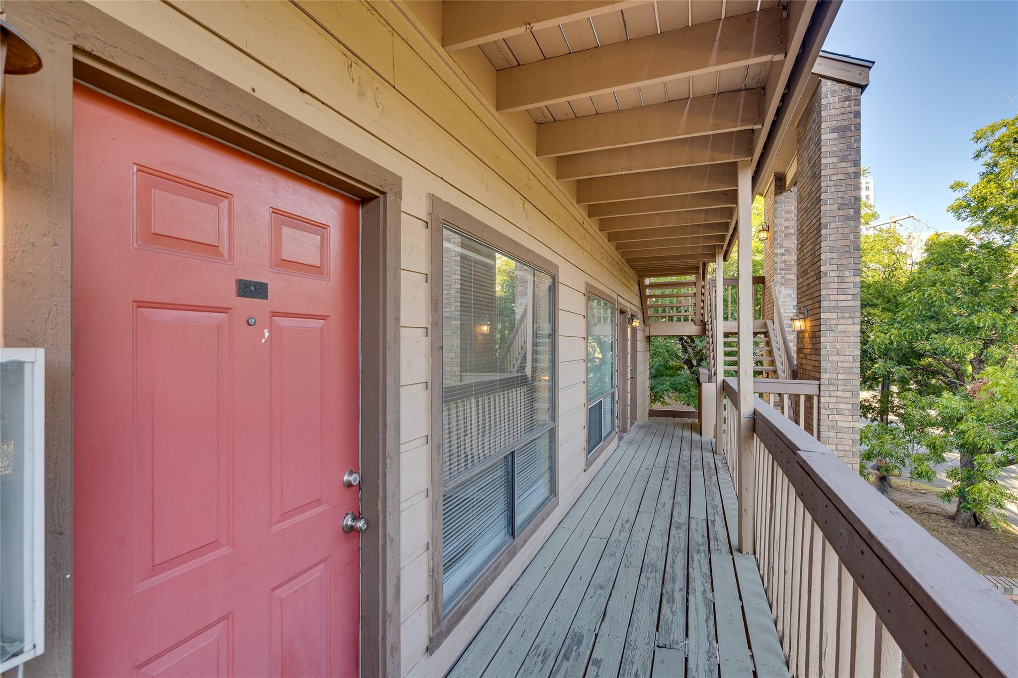 2210 Pearl St # 203, Austin, TX 78705