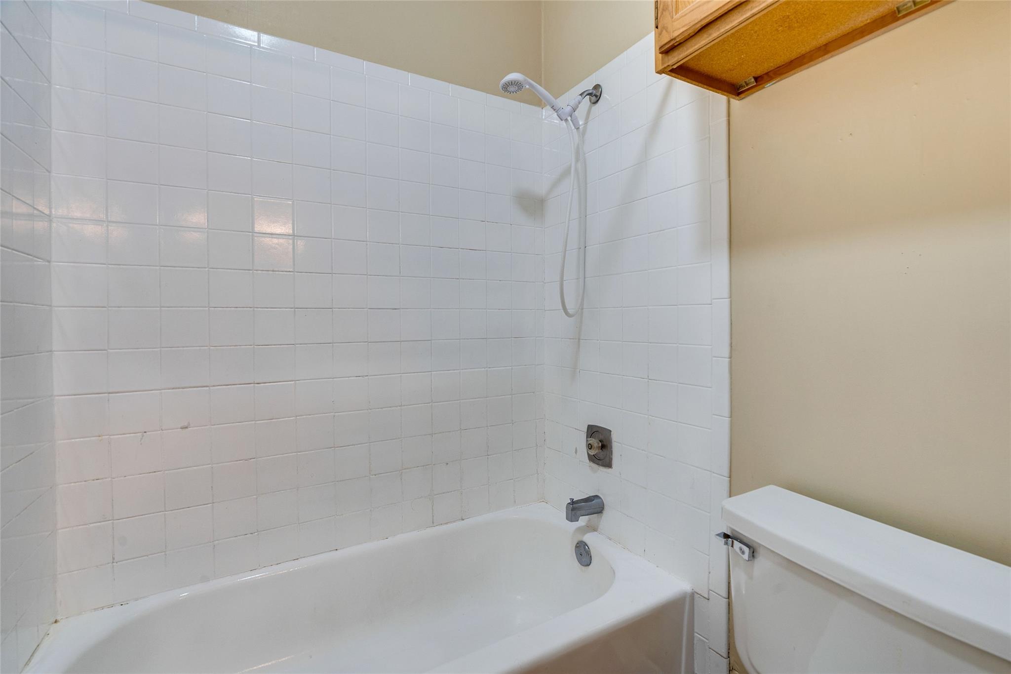 2210 Pearl St # 203, Austin, TX 78705