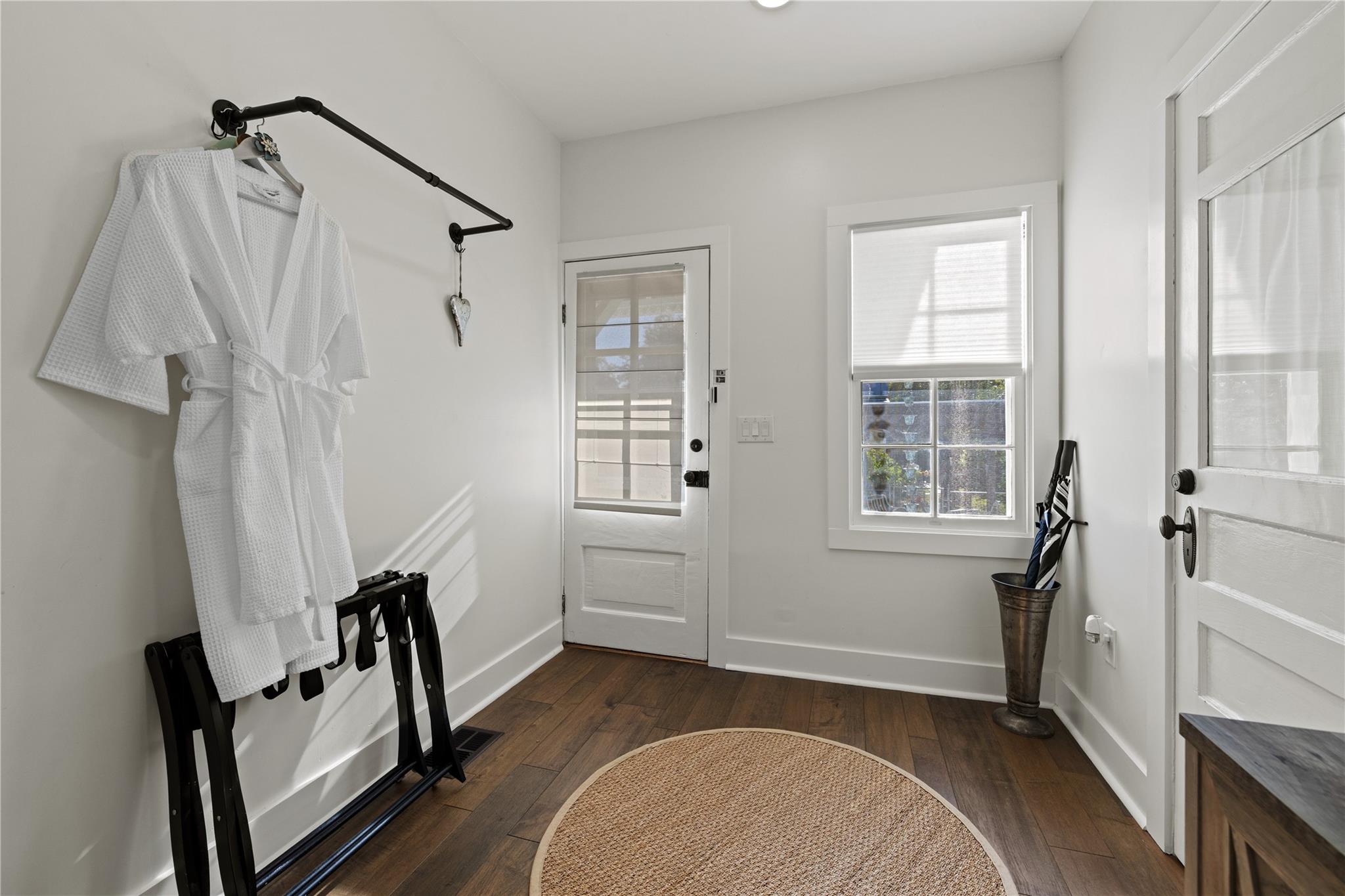 119 W San Antonio St, Fredericksburg, TX 78624