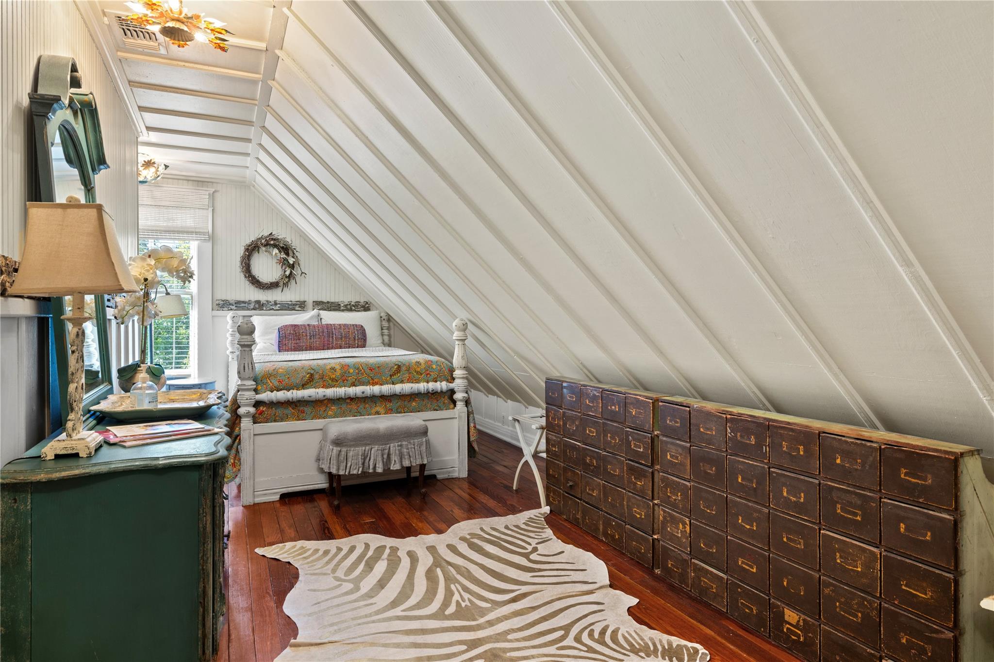 119 W San Antonio St, Fredericksburg, TX 78624