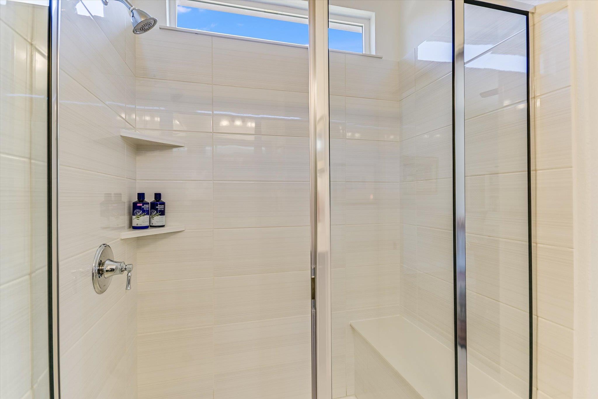 811 Saratoga Ln, Georgetown, TX 78633