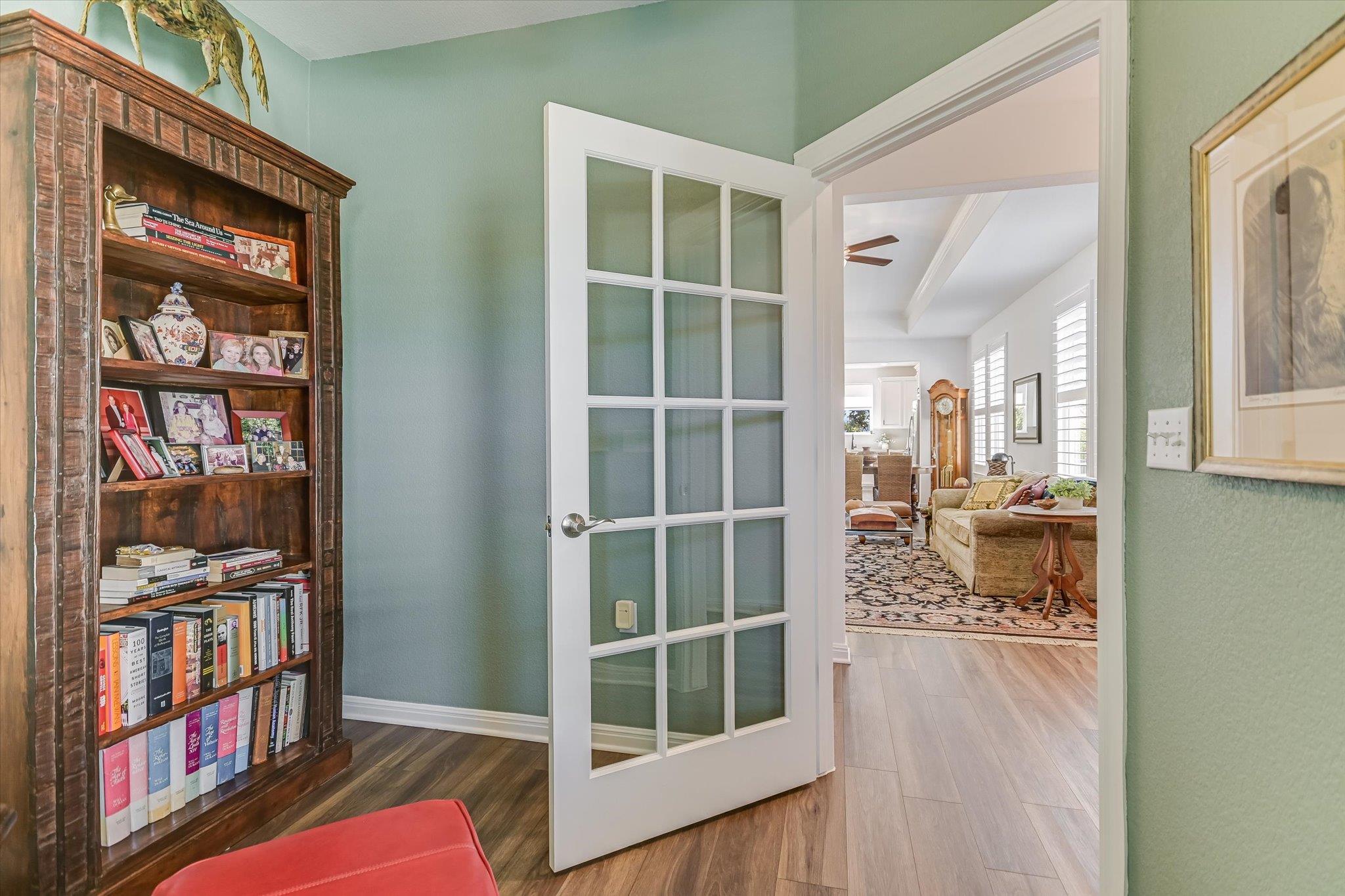 811 Saratoga Ln, Georgetown, TX 78633