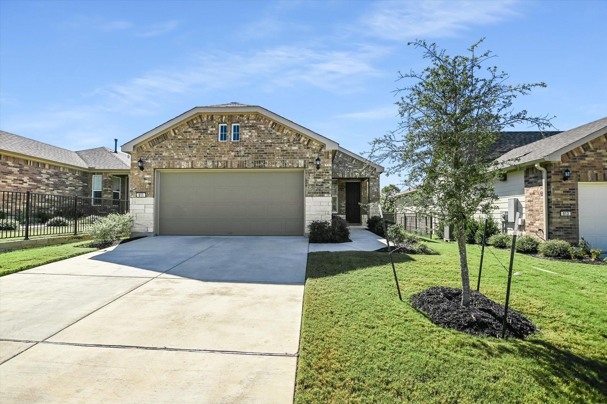 811 Saratoga Ln, Georgetown, TX 78633