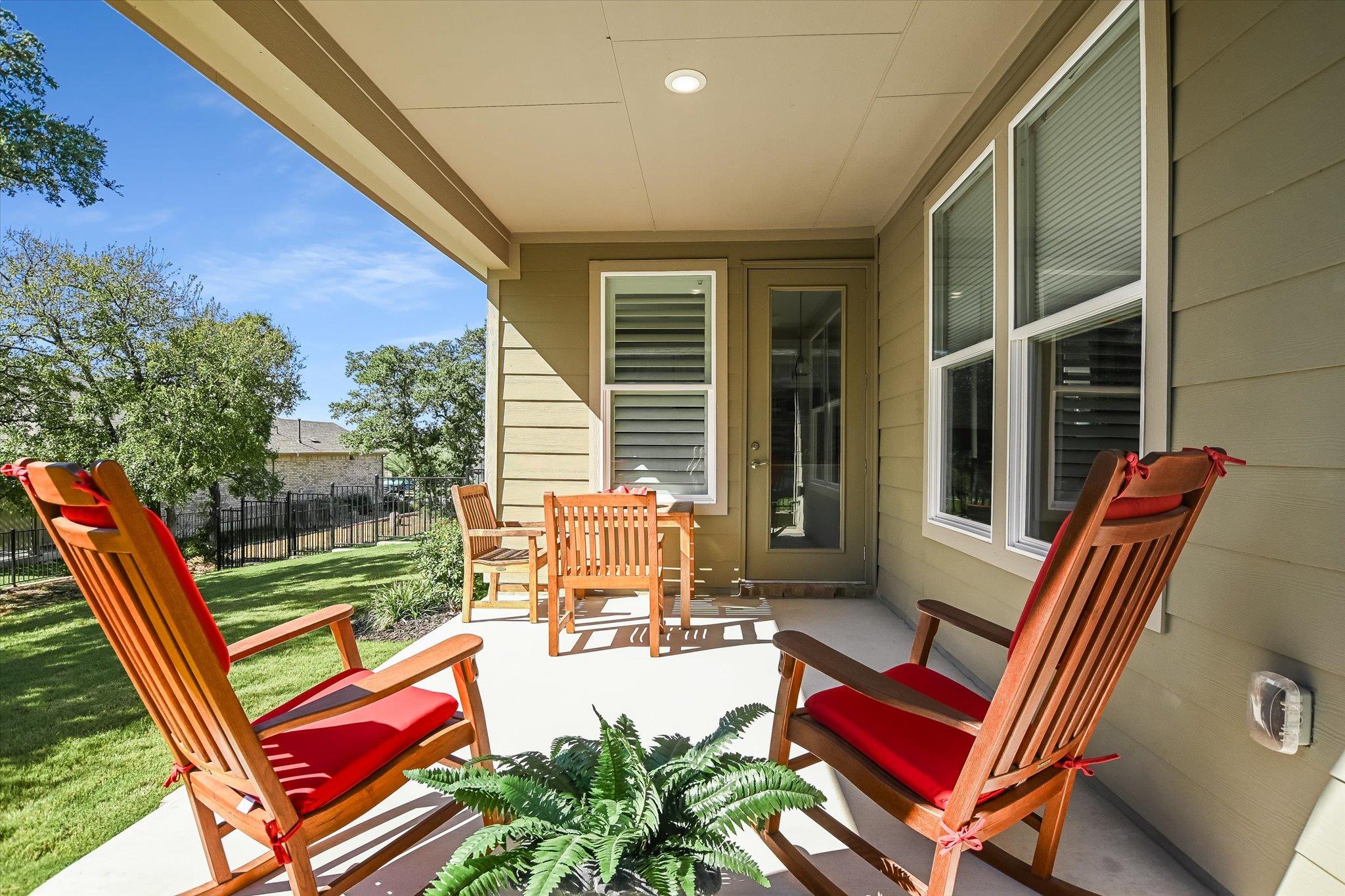 811 Saratoga Ln, Georgetown, TX 78633