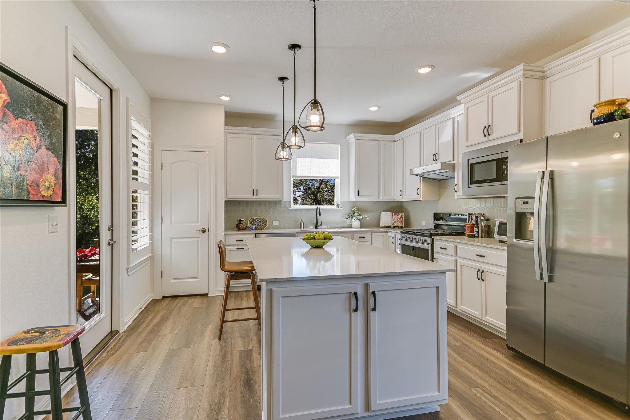 811 Saratoga Ln, Georgetown, TX 78633