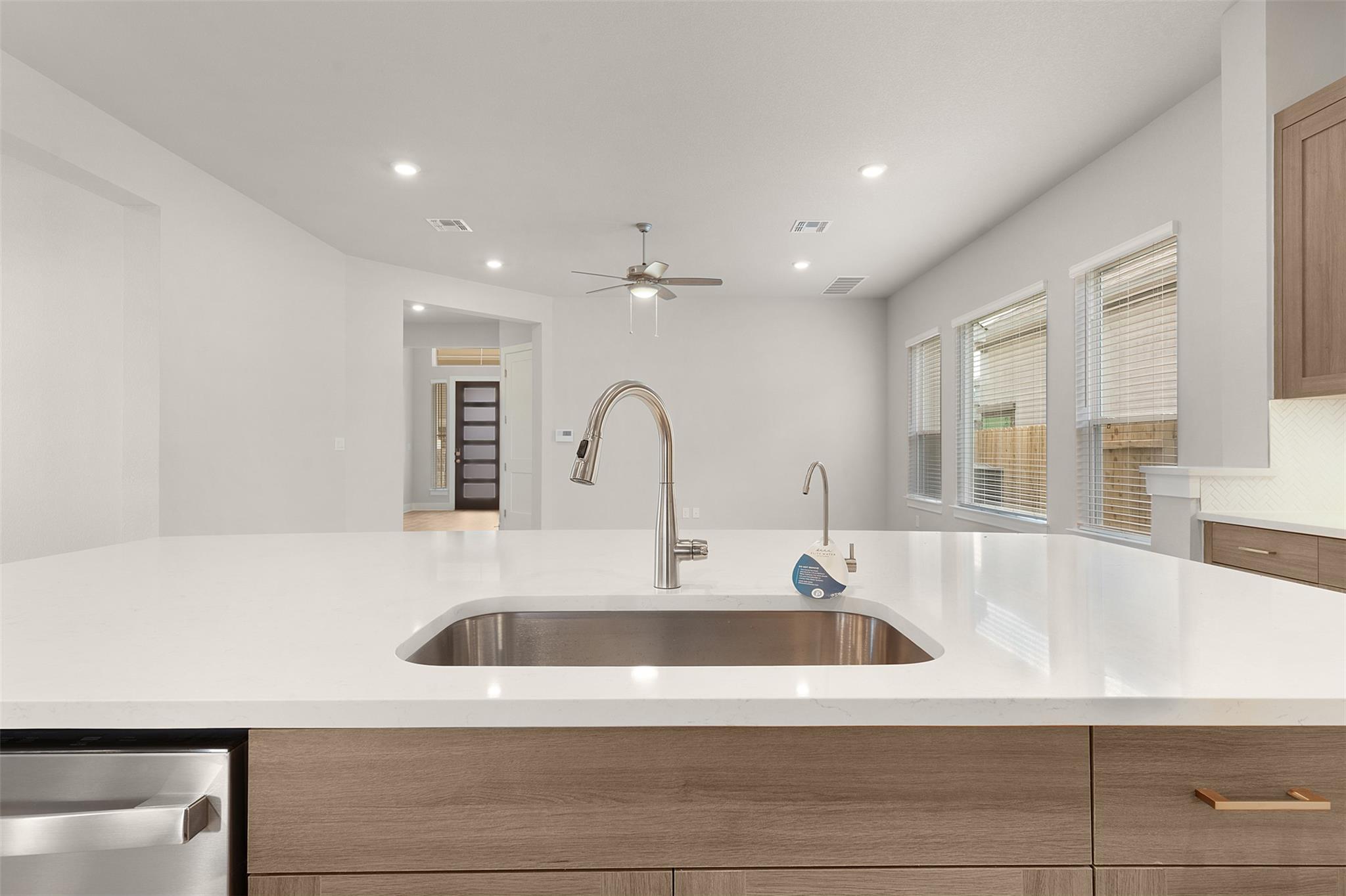 112 Golden Sage Ave, Georgetown, TX 78633