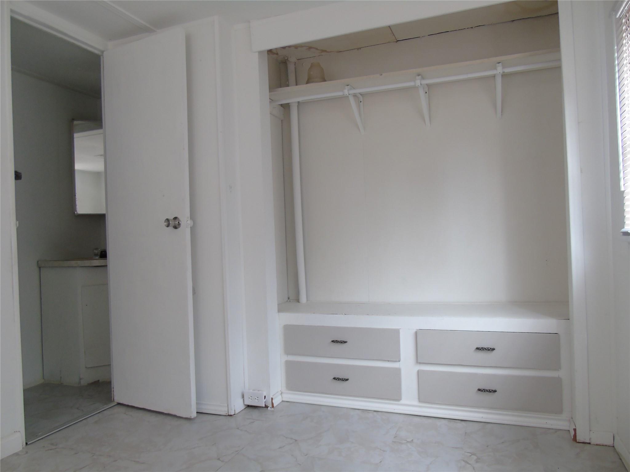 910 Bunton Ln # D, Uhland, TX 78640