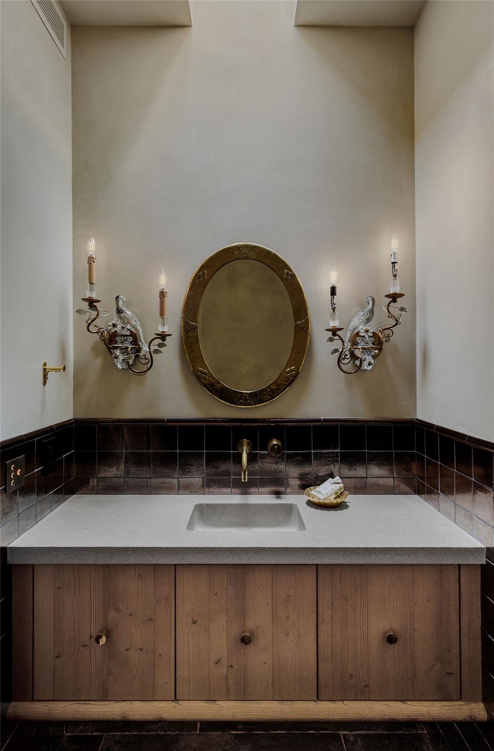 2600 Tanglewood Trl, Austin, TX 78703