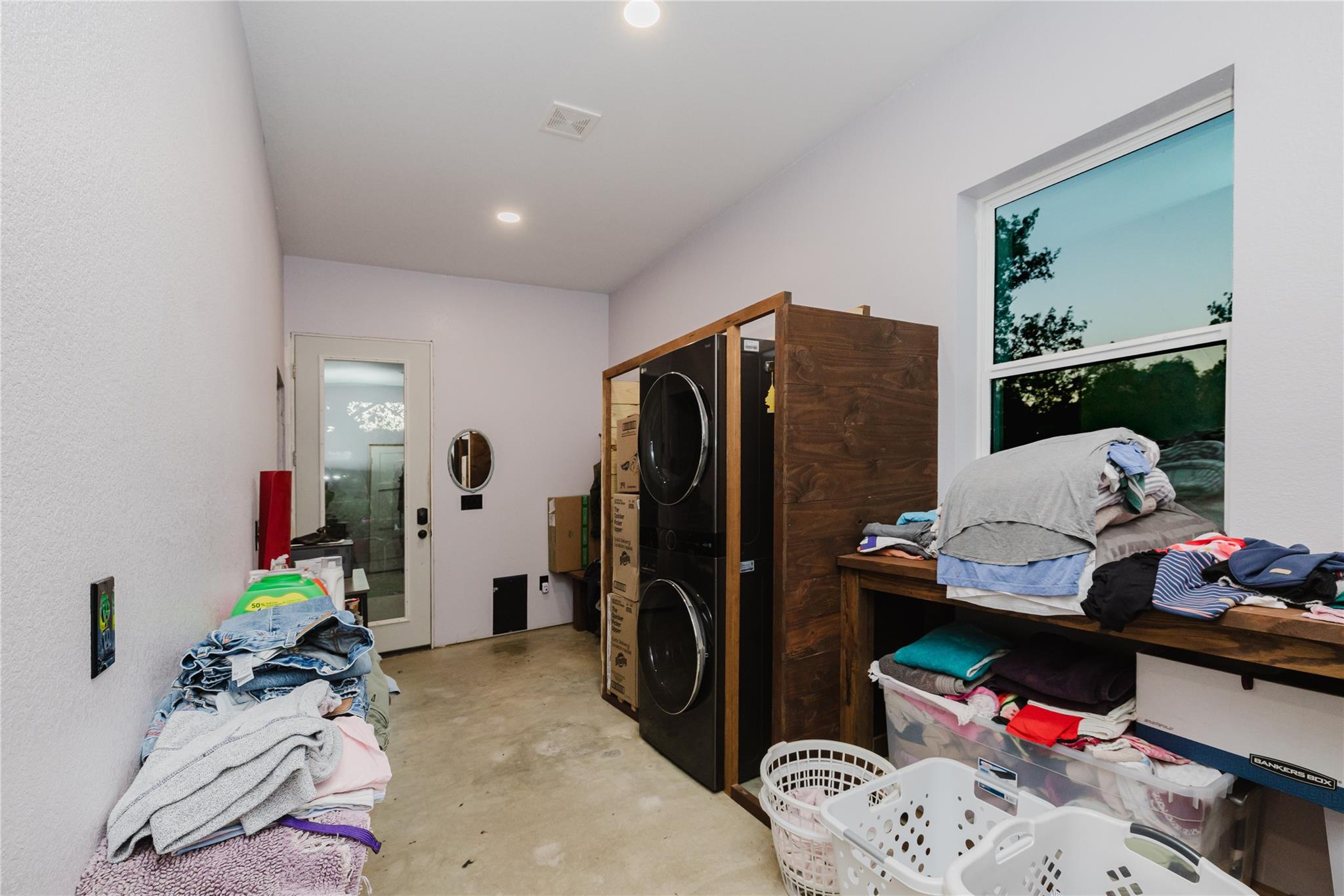 100 Rocky Hollow Dr, Burnet, TX 78611