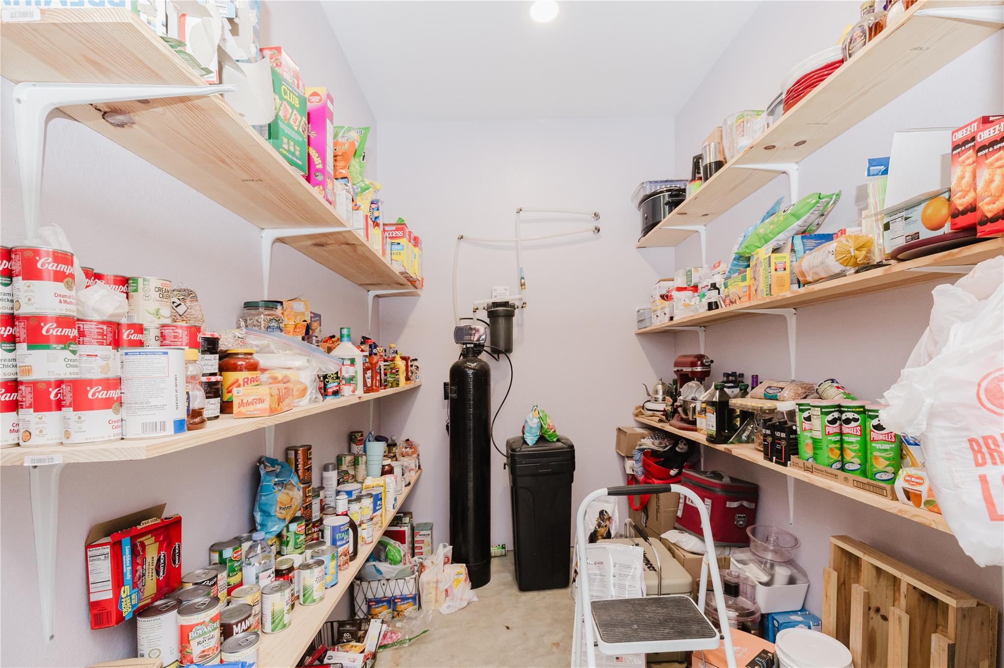 100 Rocky Hollow Dr, Burnet, TX 78611