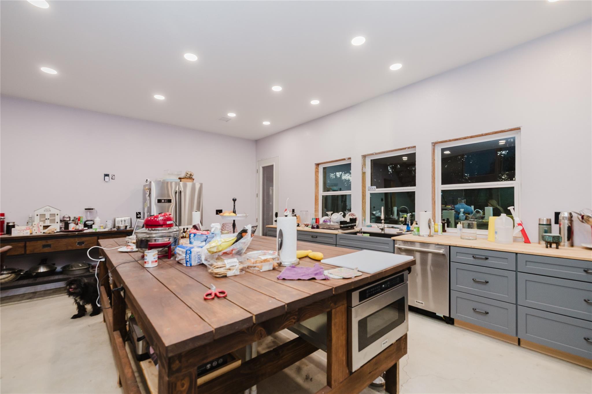 100 Rocky Hollow Dr, Burnet, TX 78611