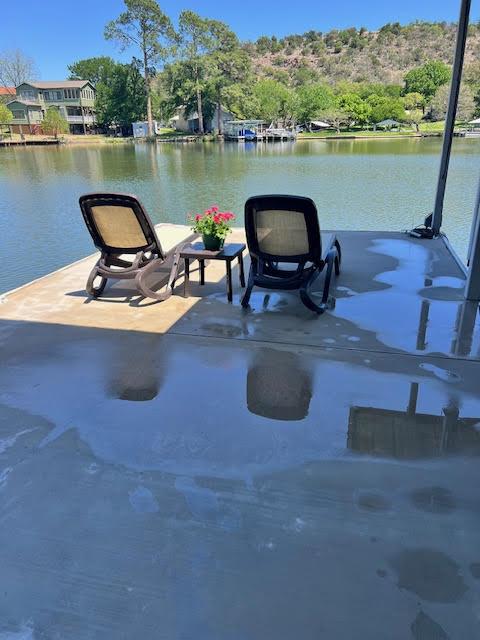 397 Sandy Mountain Dr, Llano, TX 78643