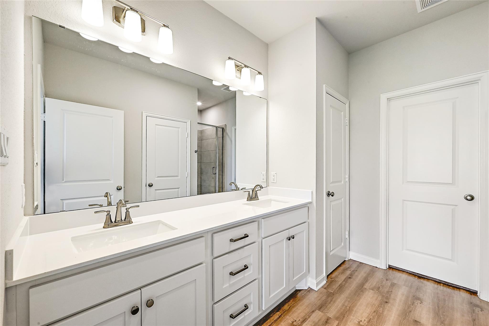 221 Banyon Dr, Liberty Hill, TX 78642