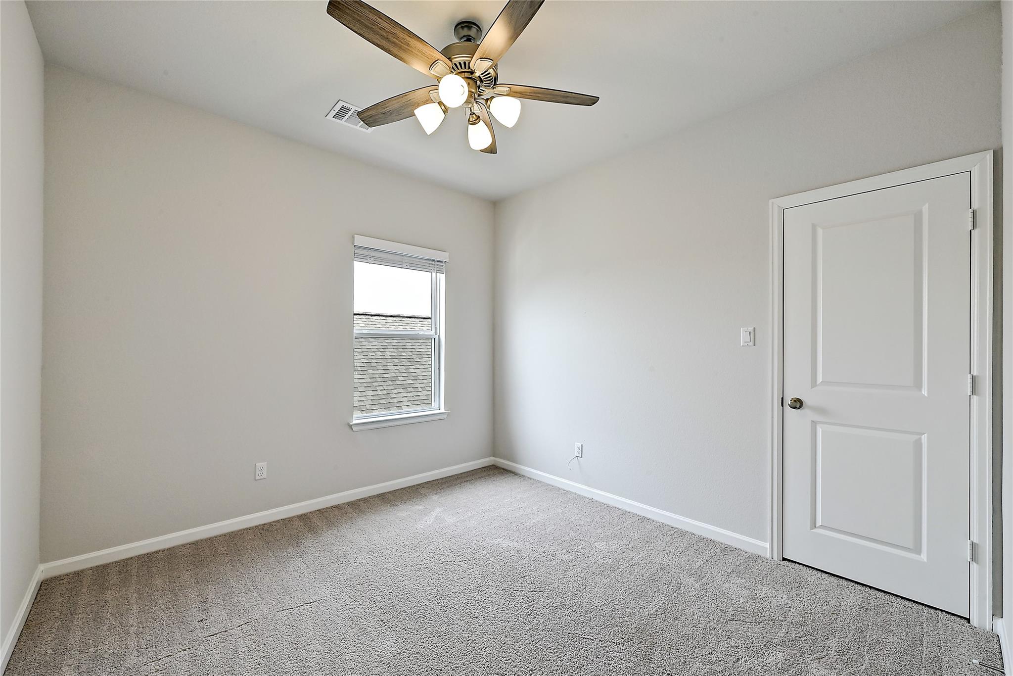 221 Banyon Dr, Liberty Hill, TX 78642