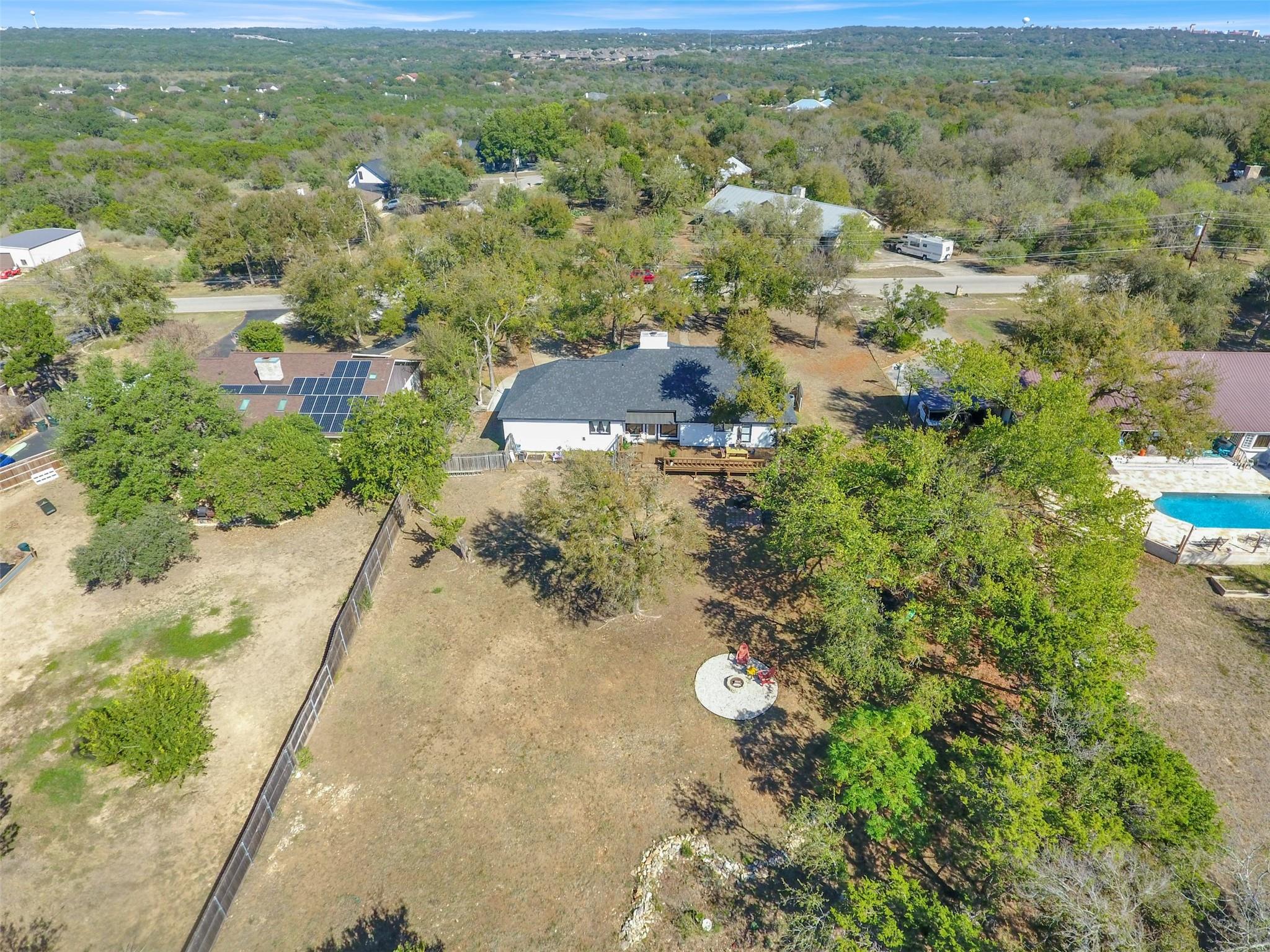 729 Mountain View Dr, San Marcos, TX 78666