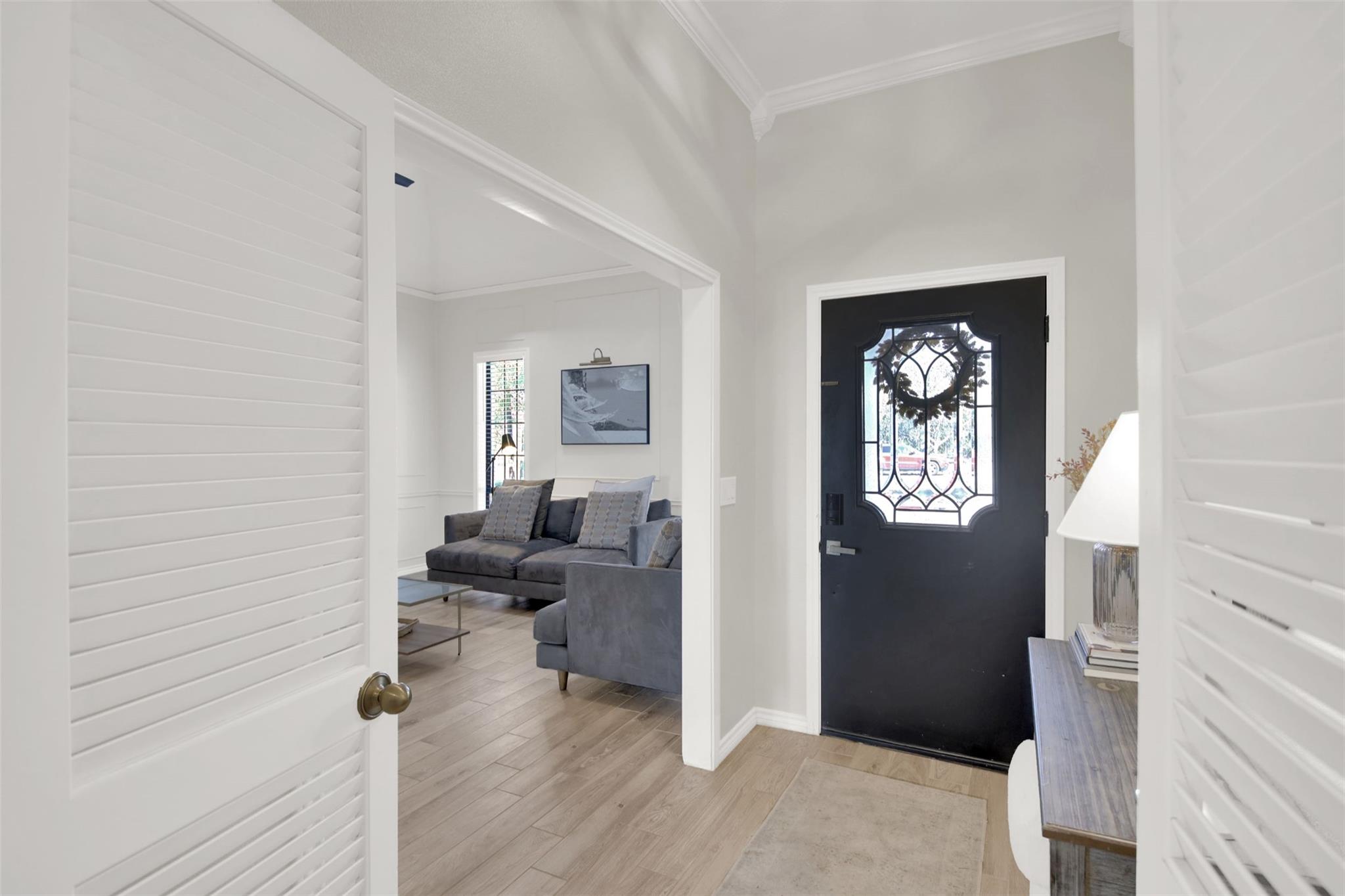 729 Mountain View Dr, San Marcos, TX 78666