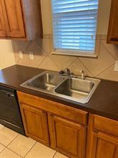 20800 Bellerive Dr, Pflugerville, TX 78660