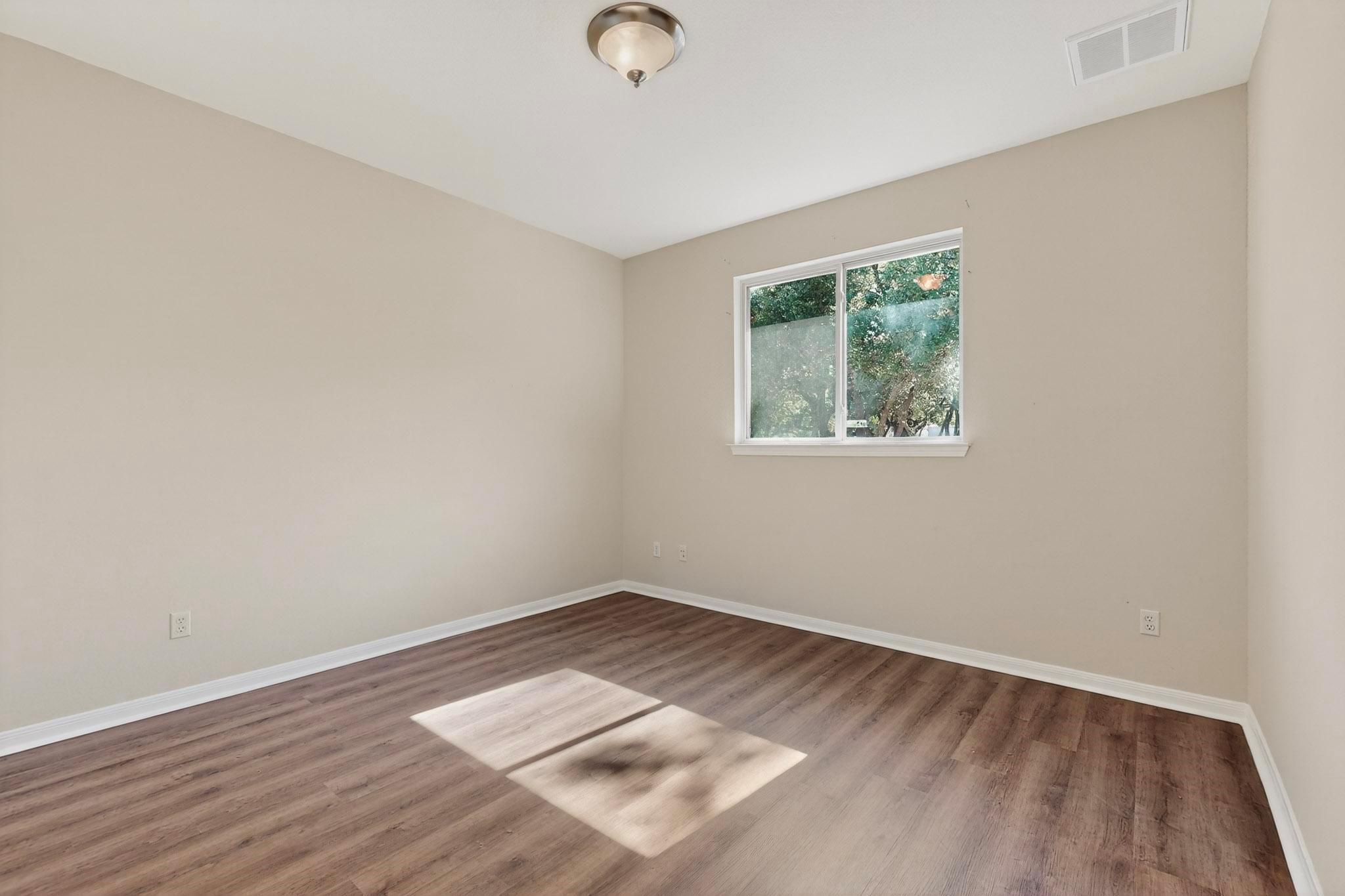 121 Quarry Park Cv, Liberty Hill, TX 78642