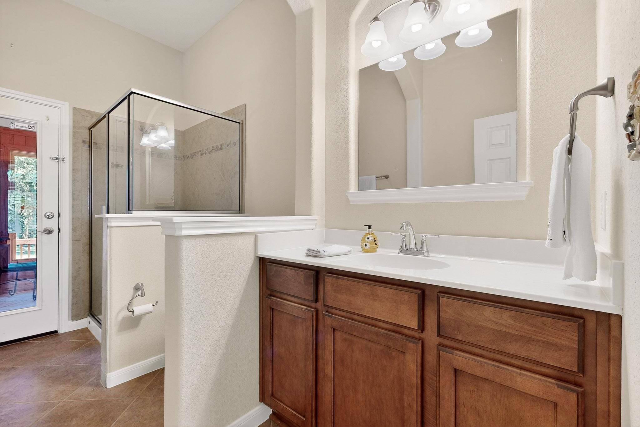 121 Quarry Park Cv, Liberty Hill, TX 78642