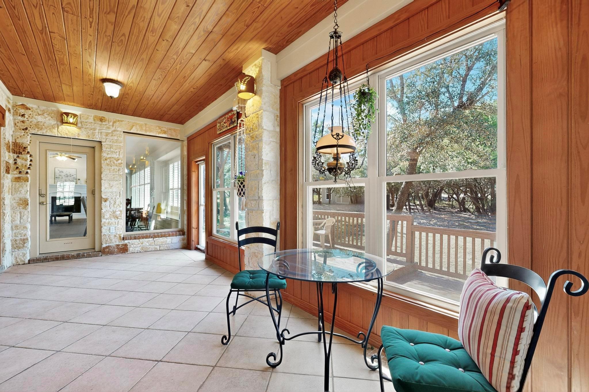 121 Quarry Park Cv, Liberty Hill, TX 78642