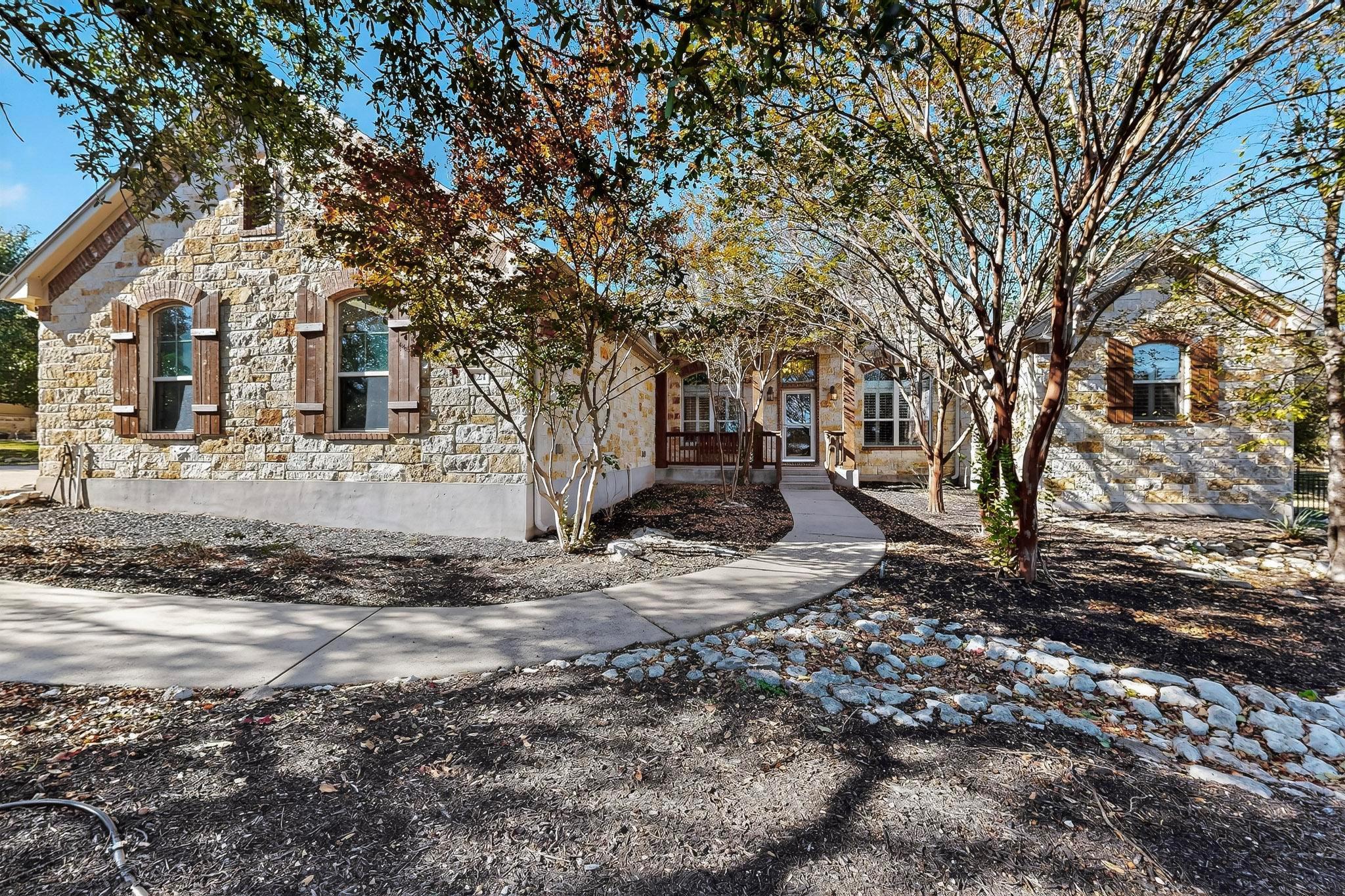 121 Quarry Park Cv, Liberty Hill, TX 78642