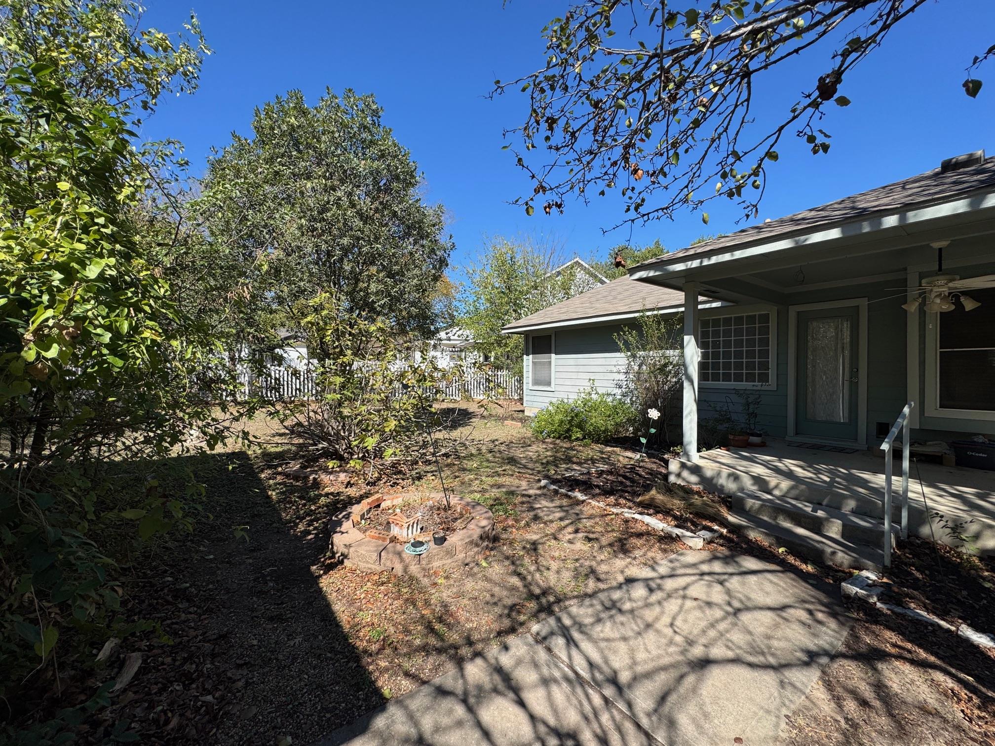 5733 Hartson, Kyle, TX 78640