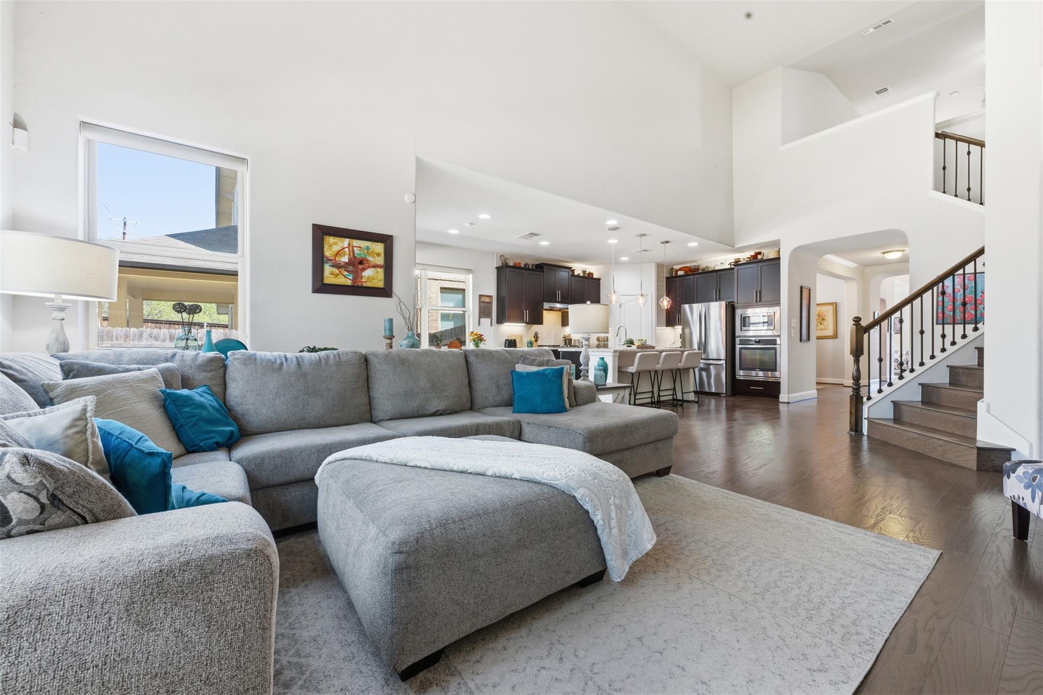 10711 Ysamy Way, San Antonio, TX 78213