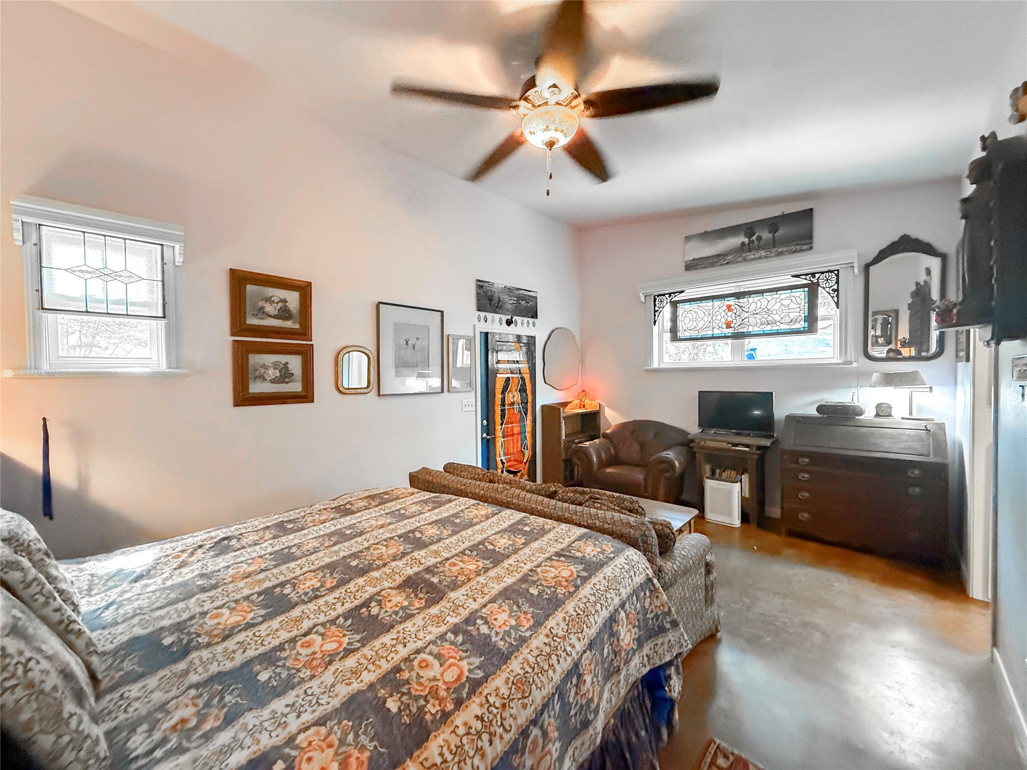 1411 County Road B, Lexington, TX 78947