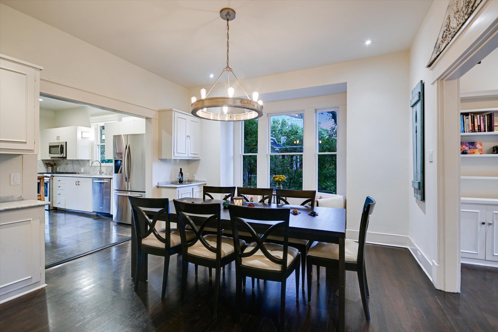 1402 Windsor Rd, Austin, TX 78703