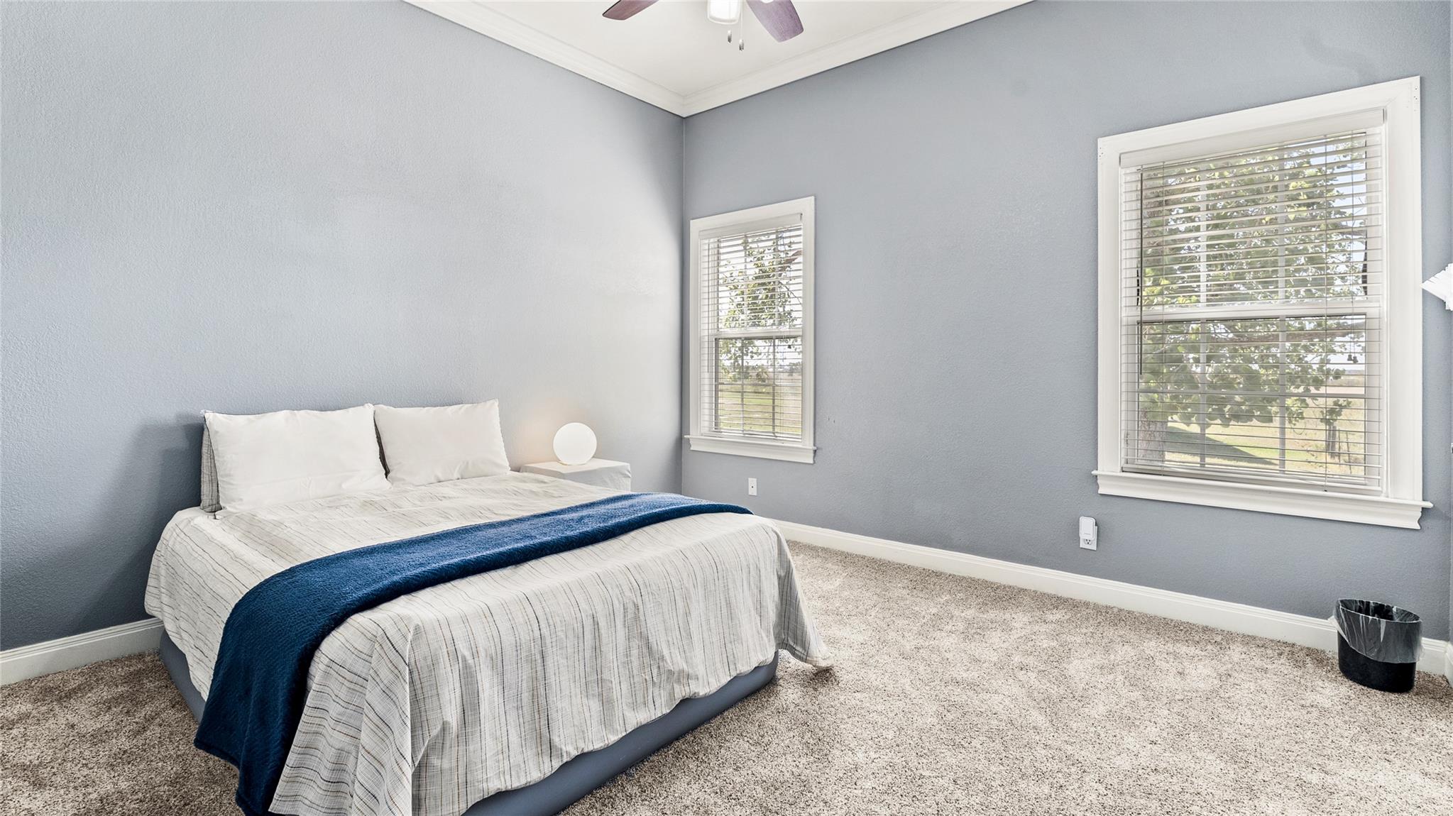 948 Upper Elgin River Rd, Elgin, TX 78621