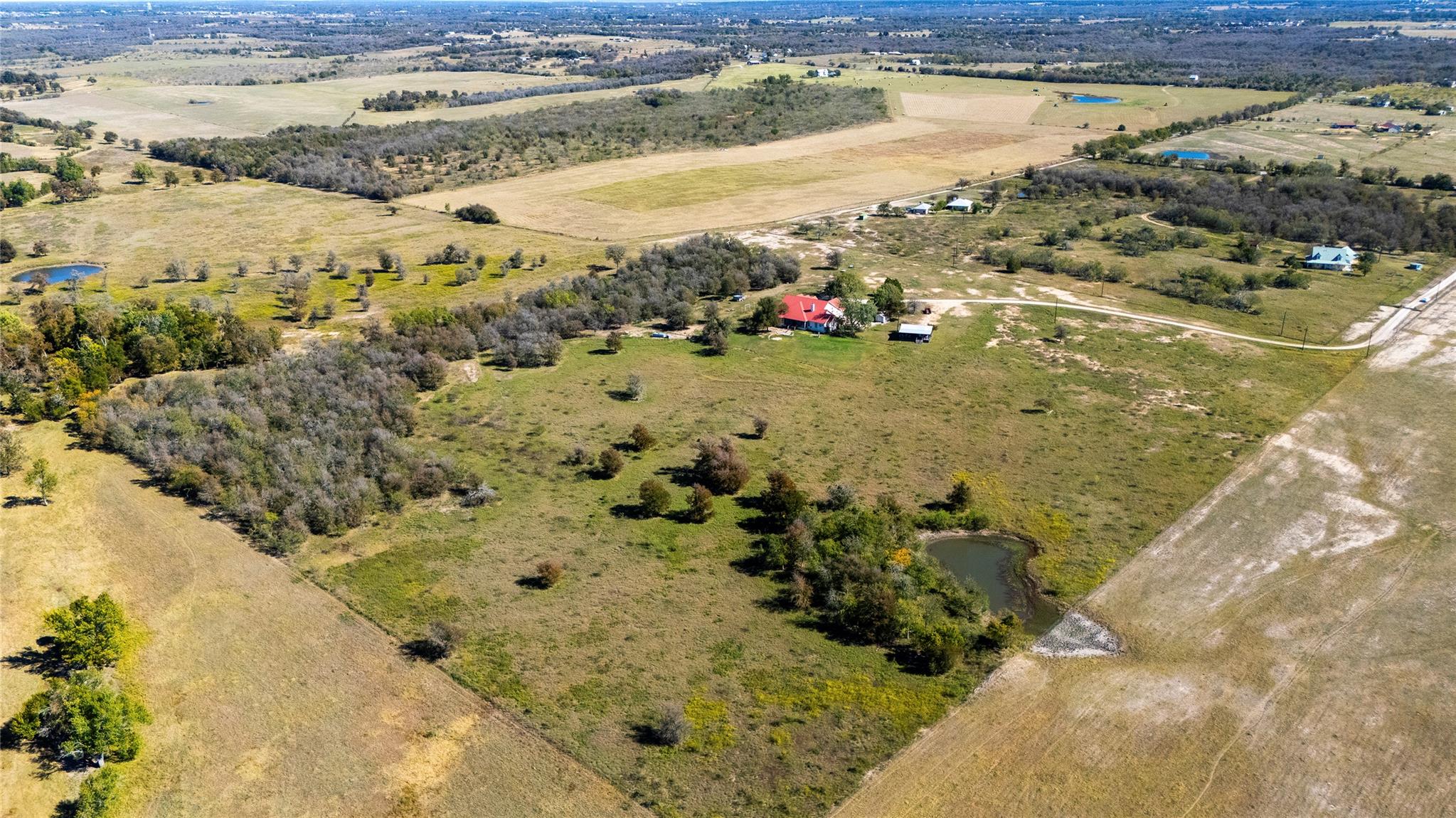 948 Upper Elgin River Rd, Elgin, TX 78621