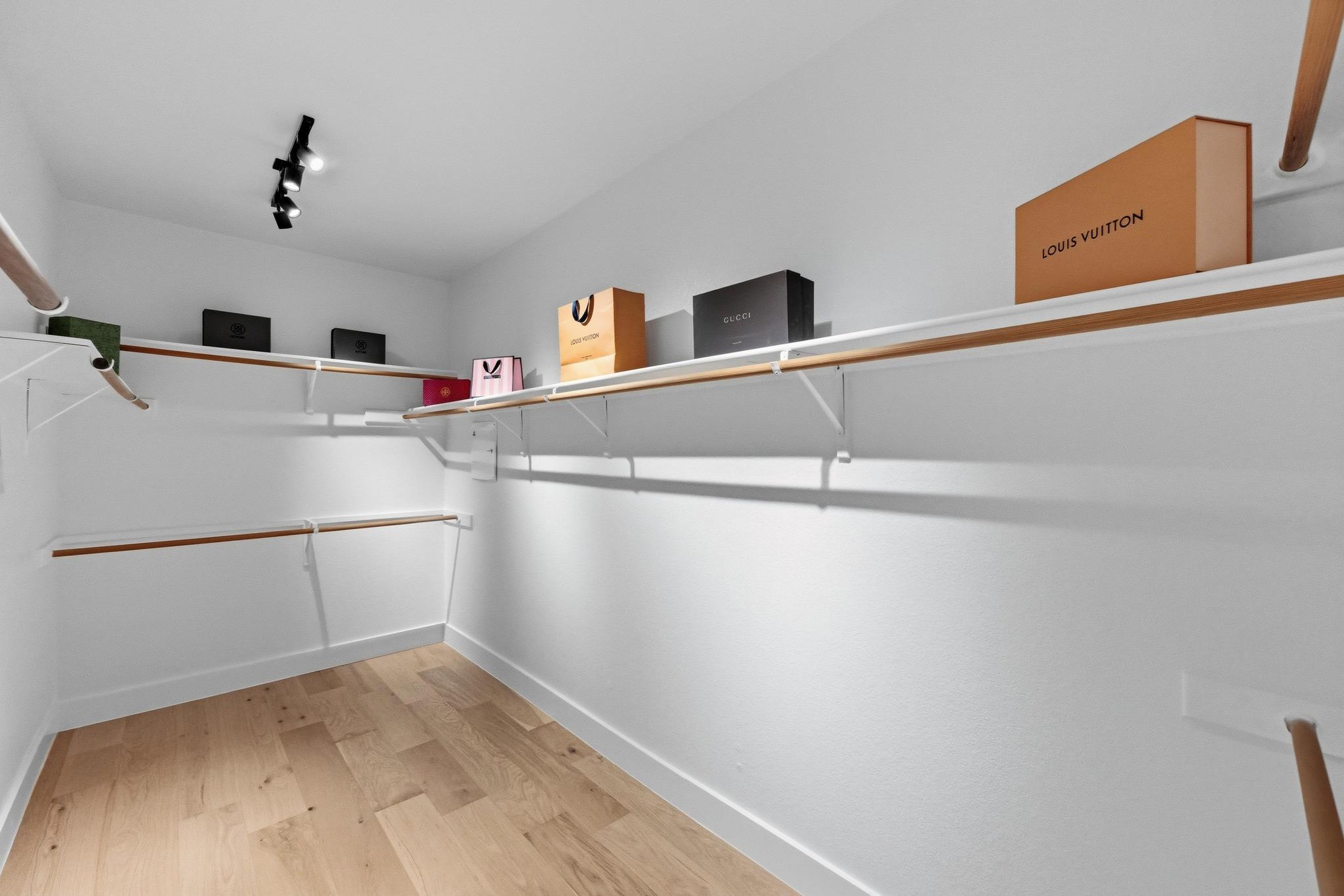 9701 Croton Cv, Austin, TX 78759