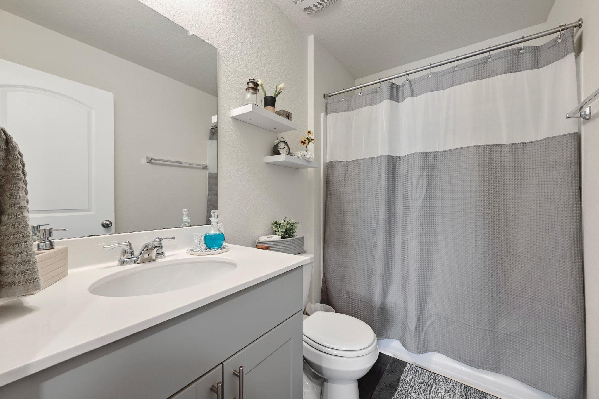 446 Grace Lilly Dr, Buda, TX 78610