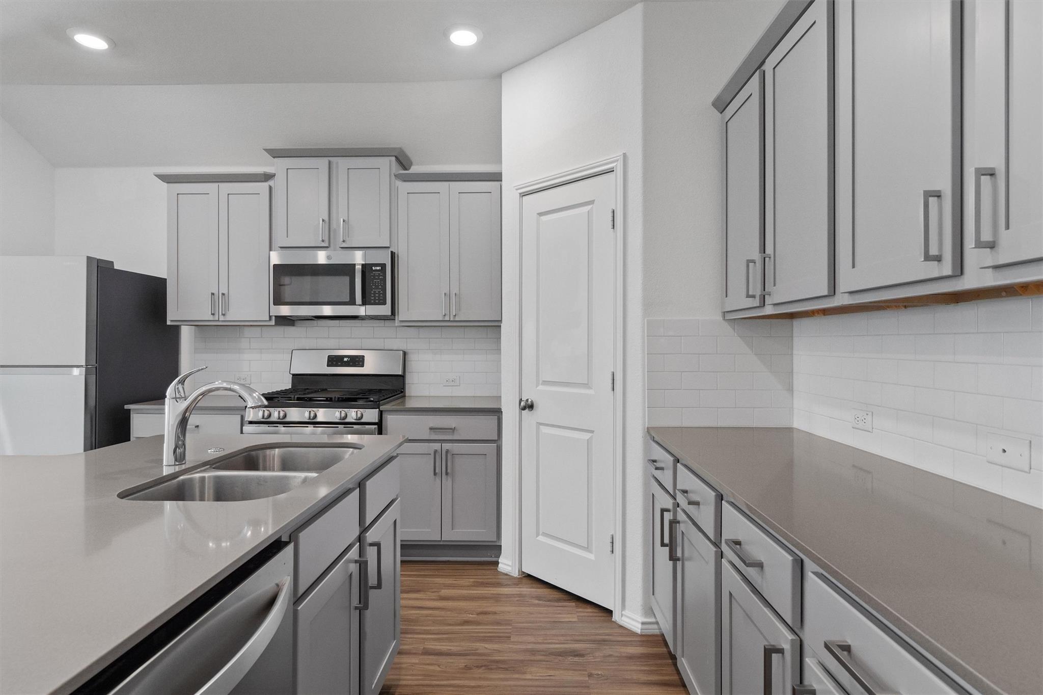 245 Salt Springs Rd, Kyle, TX 78640