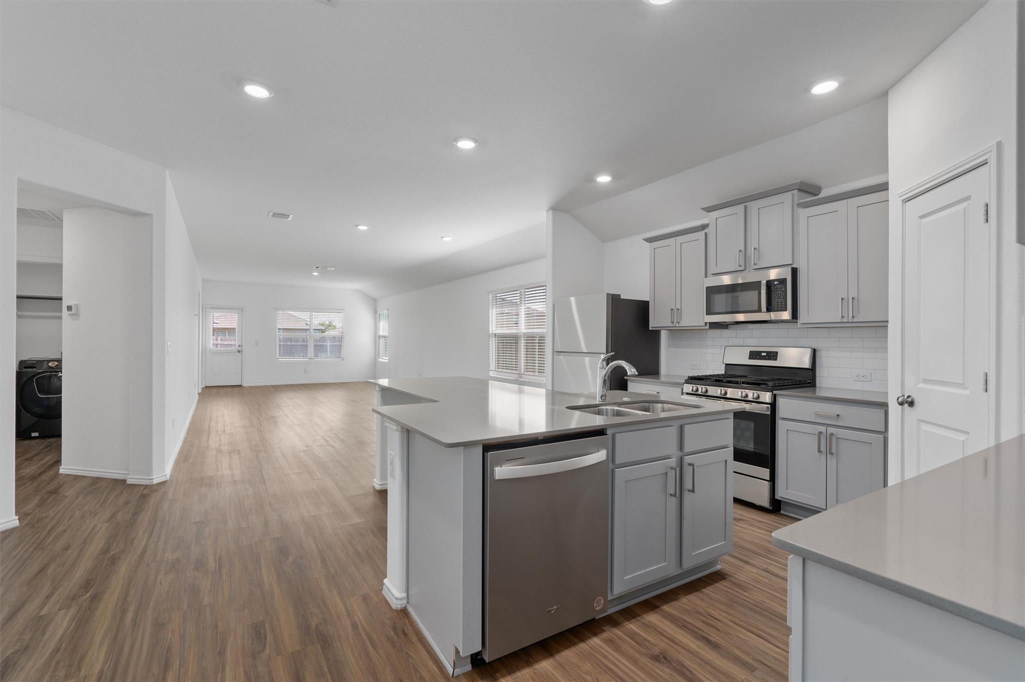 245 Salt Springs Rd, Kyle, TX 78640