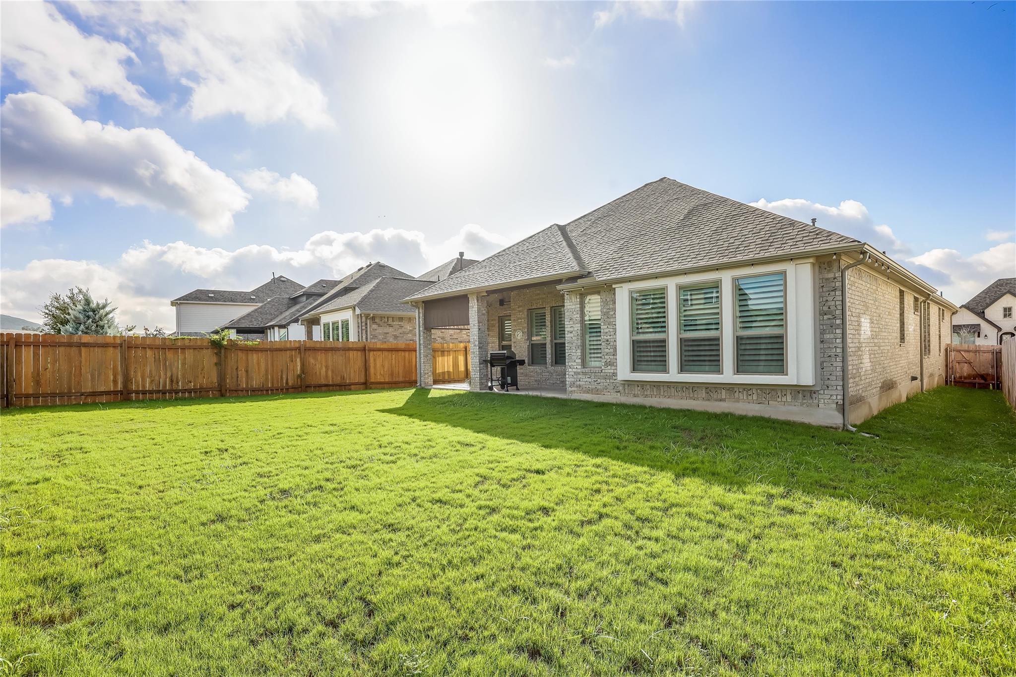 8000 Sunrise Ravine Pass, Lago Vista, TX 78645