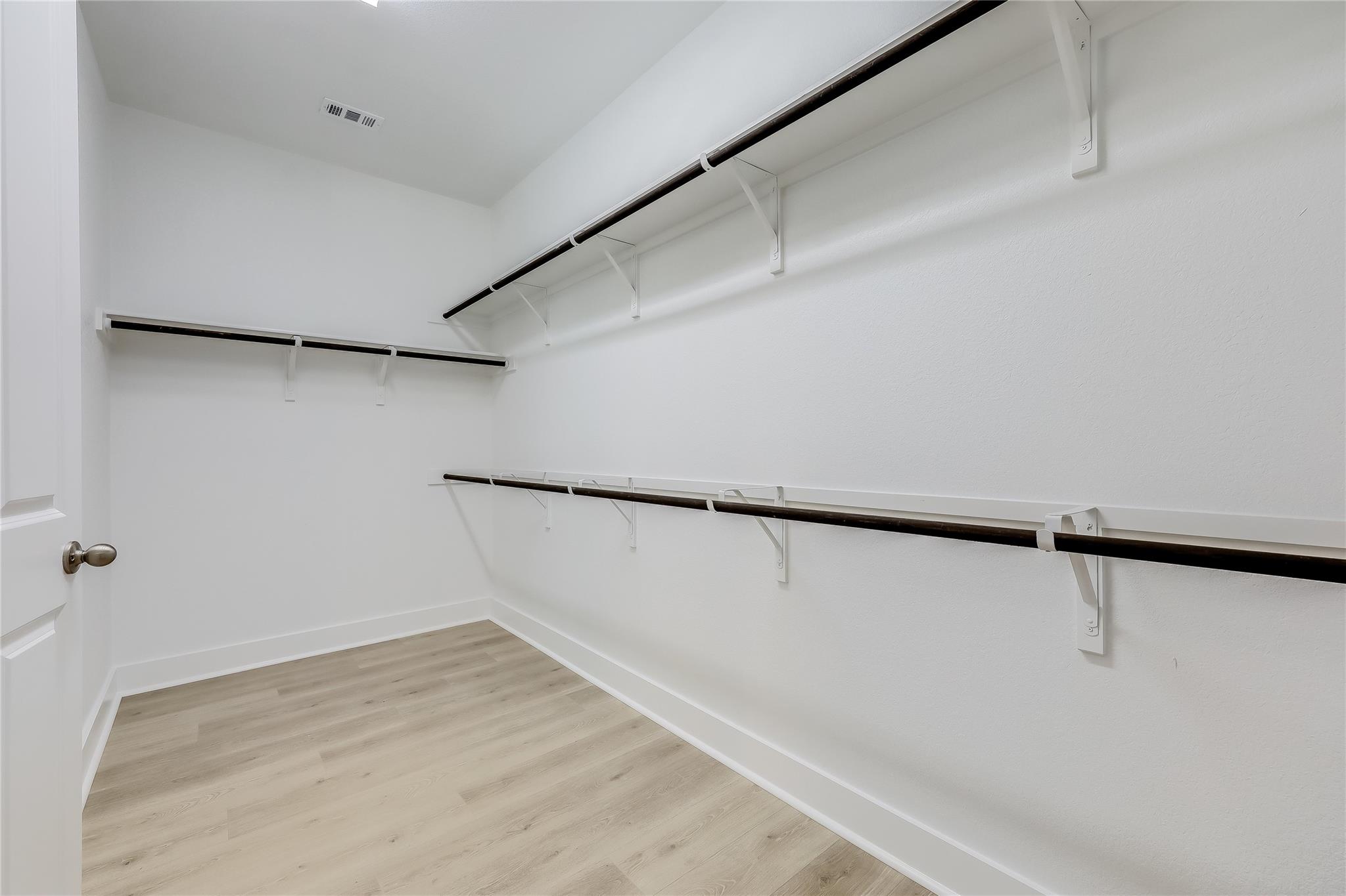 8000 Sunrise Ravine Pass, Lago Vista, TX 78645