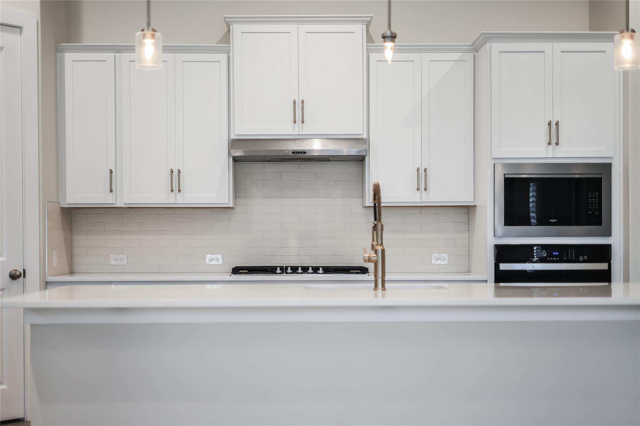 8000 Sunrise Ravine Pass, Lago Vista, TX 78645