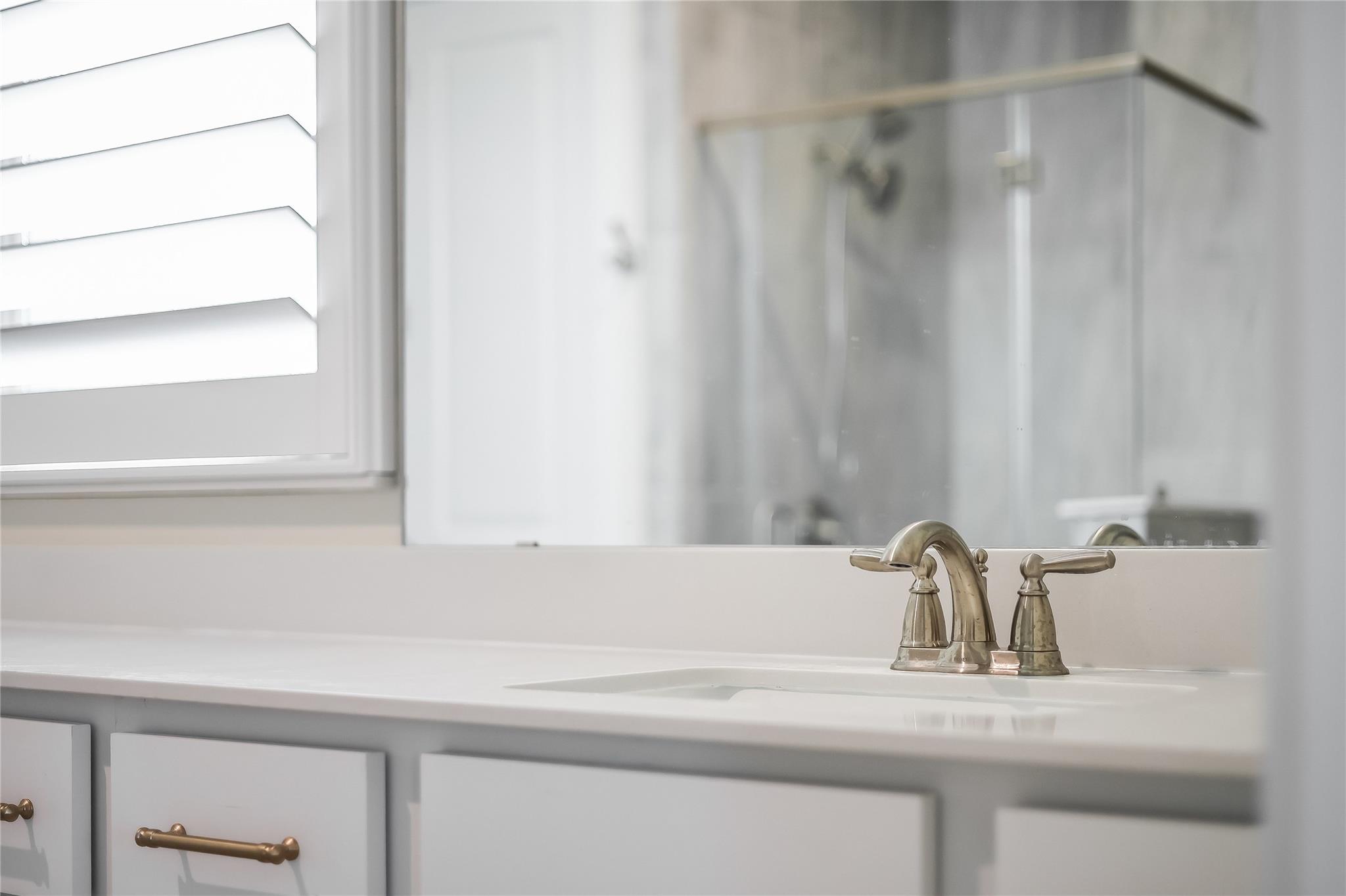 8000 Sunrise Ravine Pass, Lago Vista, TX 78645