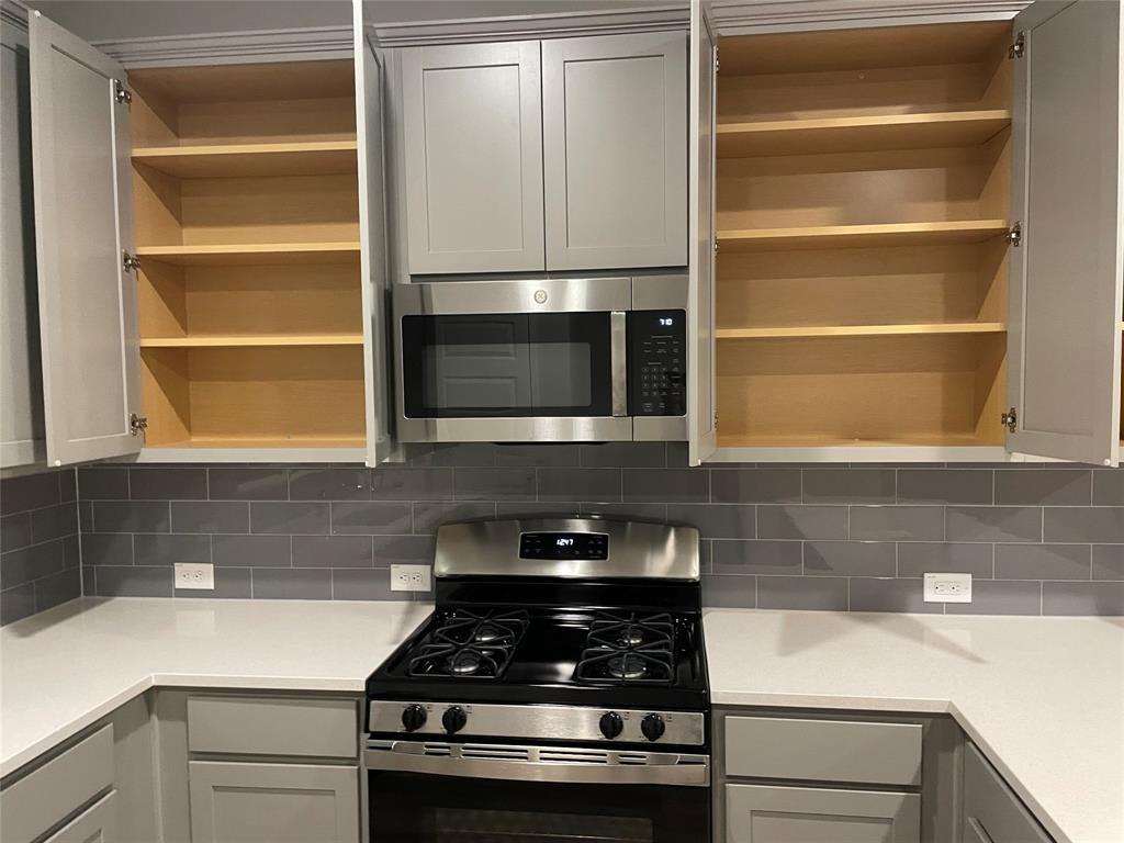 66 Bent Trai LN, Georgetown, TX 78628