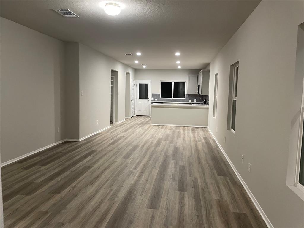 66 Bent Trai LN, Georgetown, TX 78628