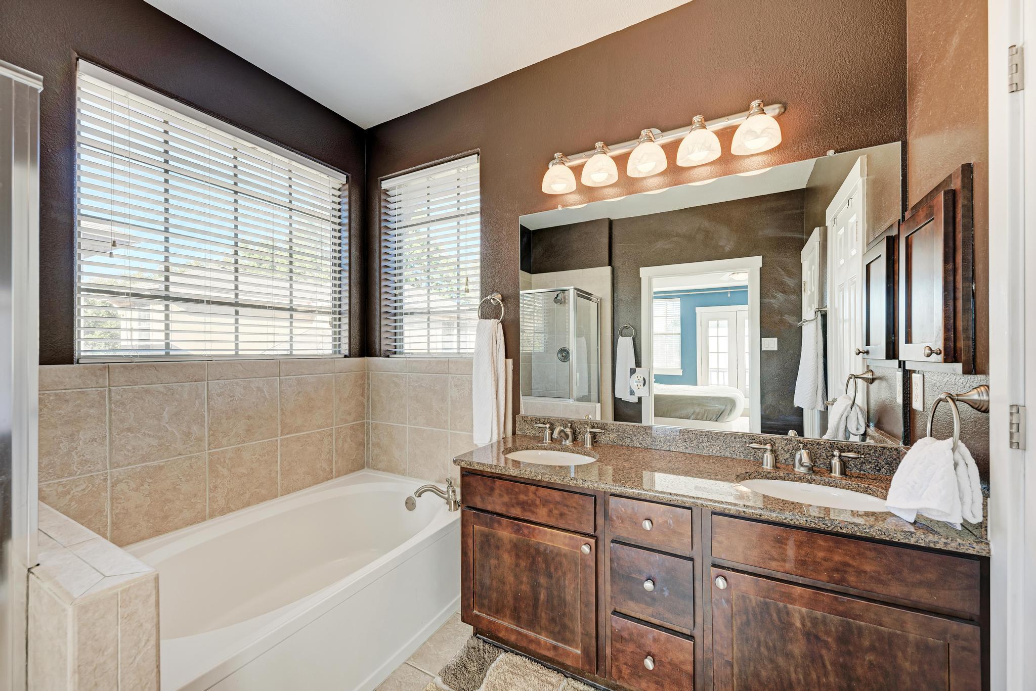 12804 Venice Ln, Austin, TX 78750