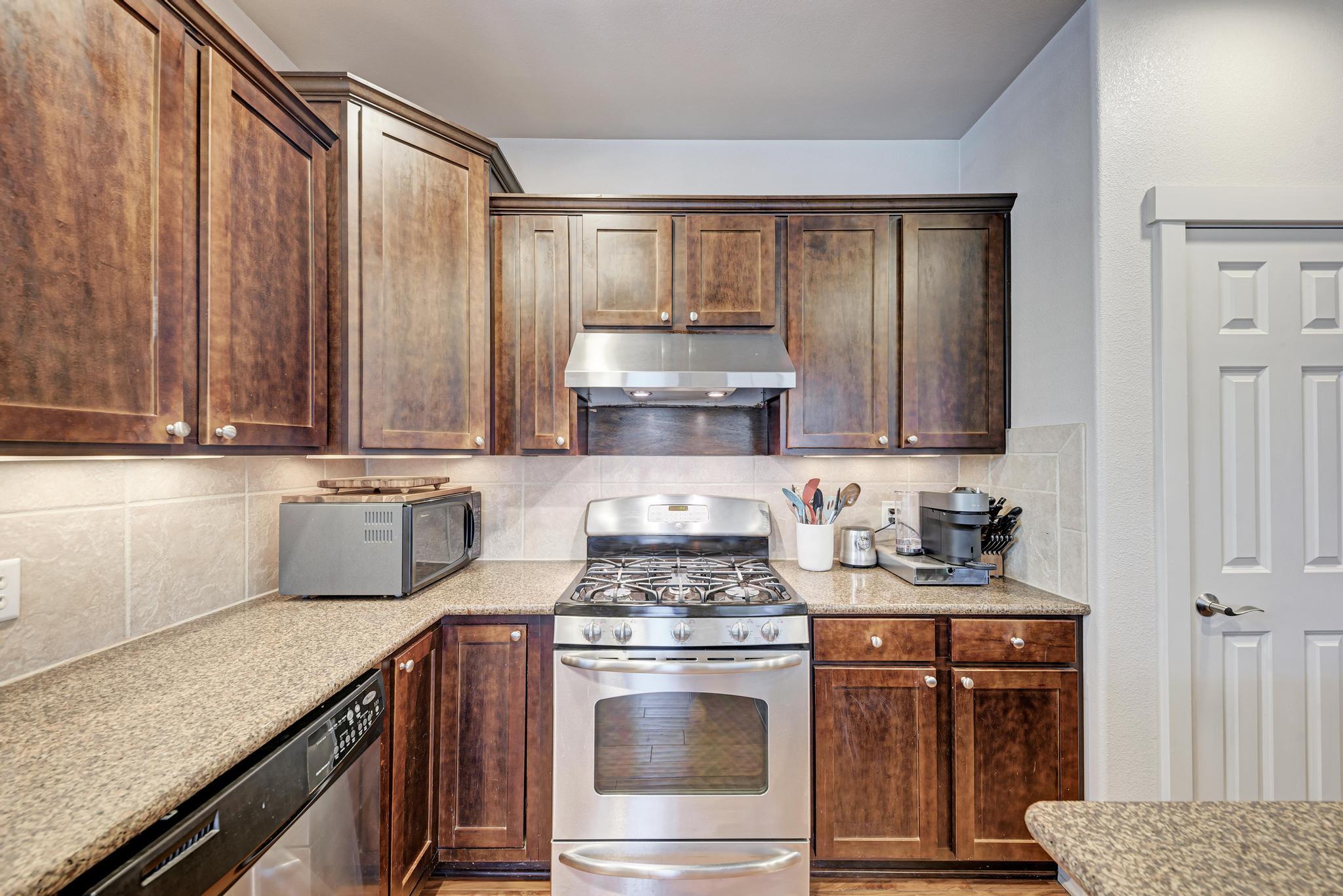 12804 Venice Ln, Austin, TX 78750