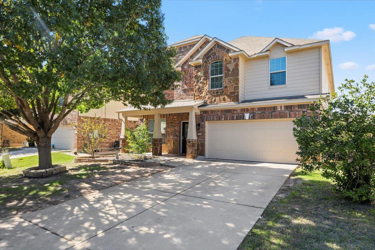 117 E Emory Fields Dr, Hutto, TX 78634