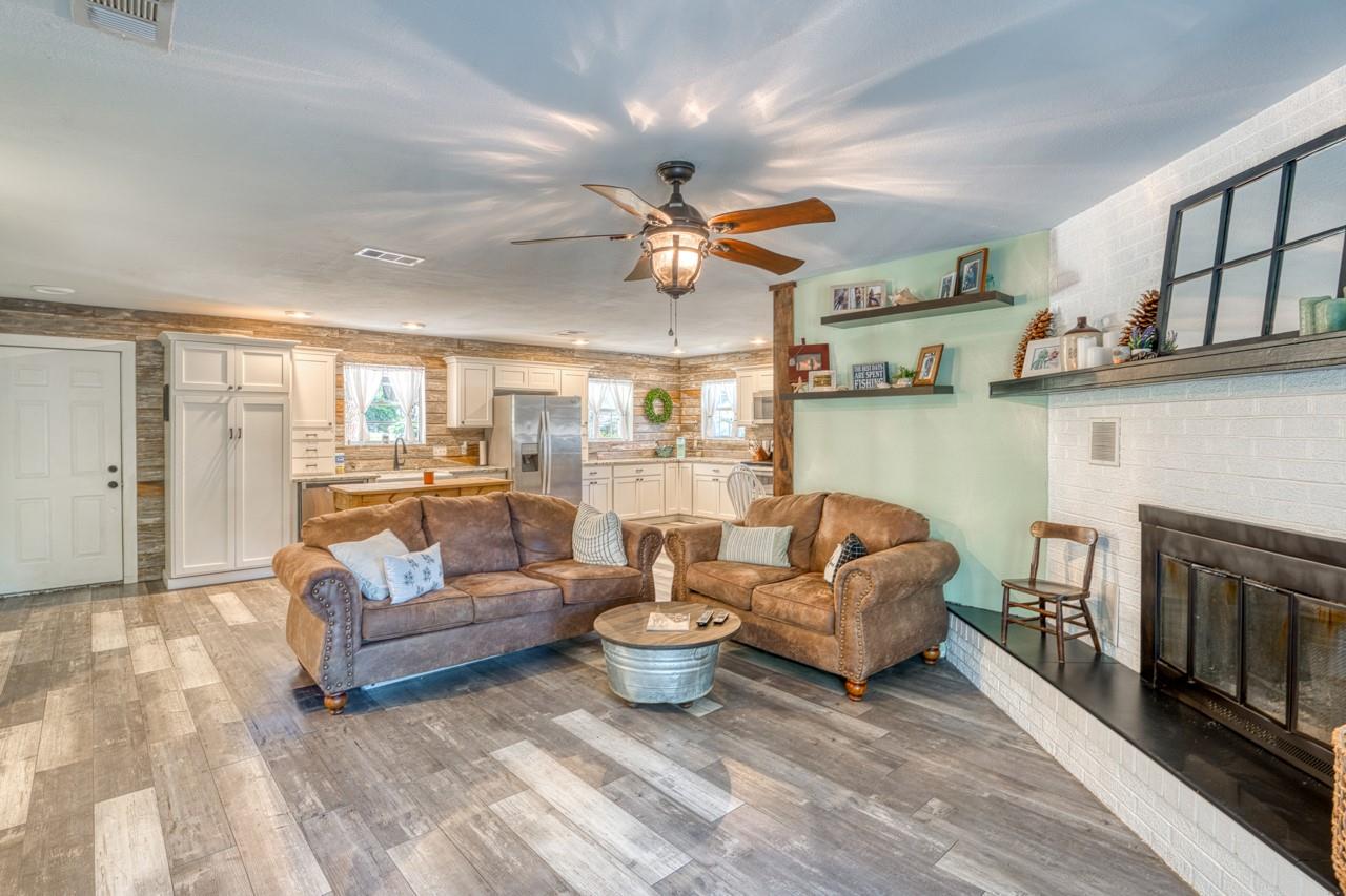 1117 County Road 132B, Kingsland, TX 78639