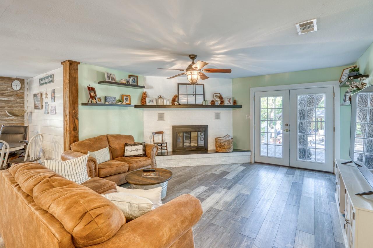 1117 County Road 132B, Kingsland, TX 78639