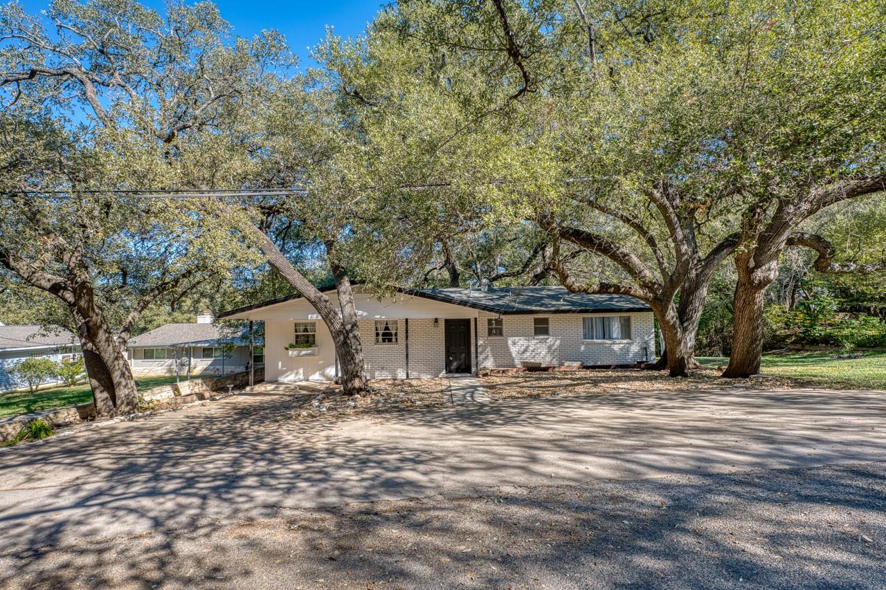 1117 County Road 132B, Kingsland, TX 78639