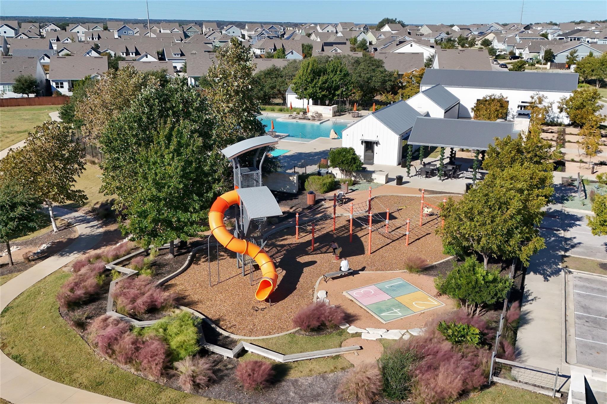 103 Wagon Spoke Cv, Liberty Hill, TX 78642