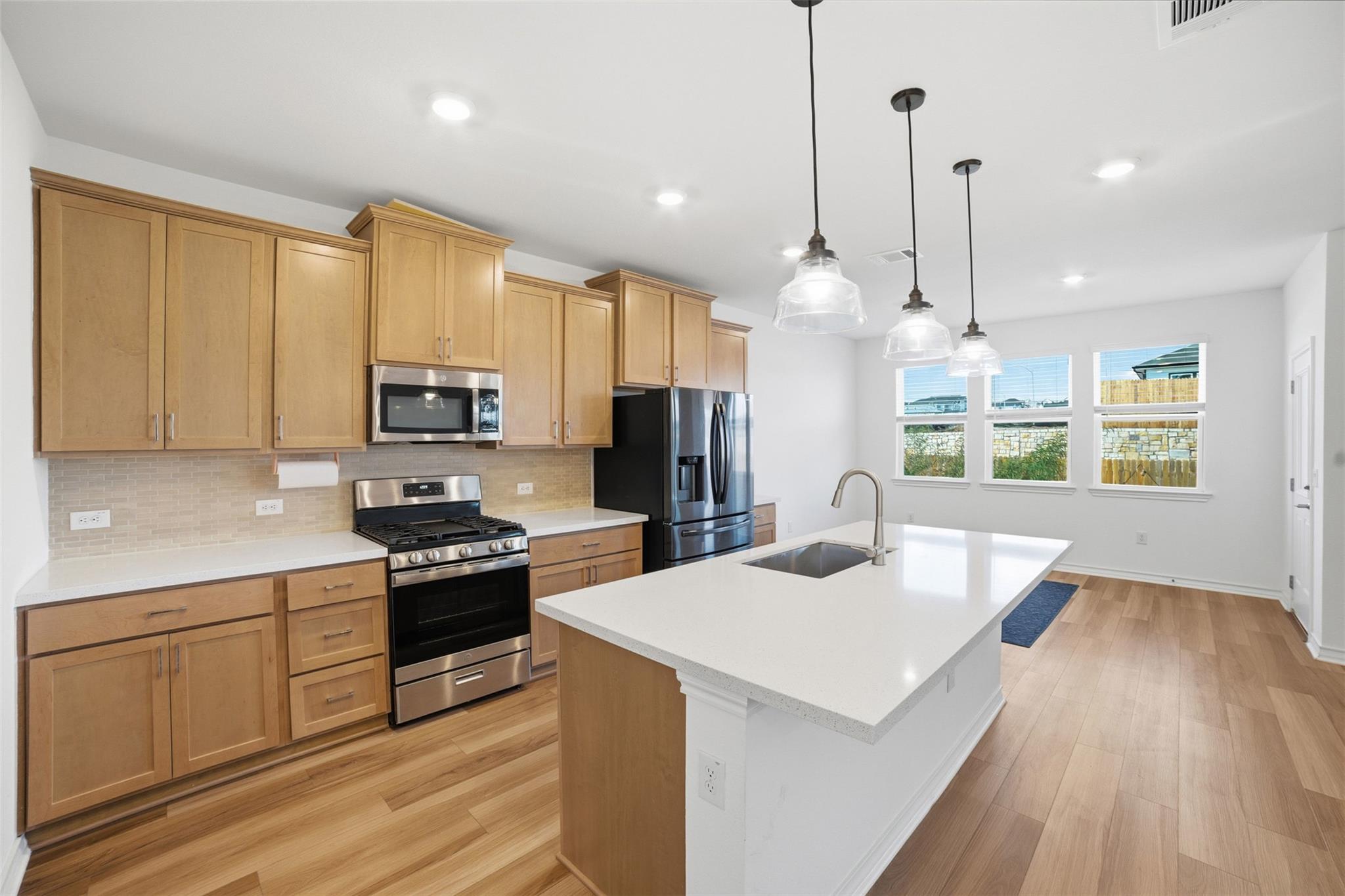 13606 Long Island Dr, Pflugerville, TX 78660